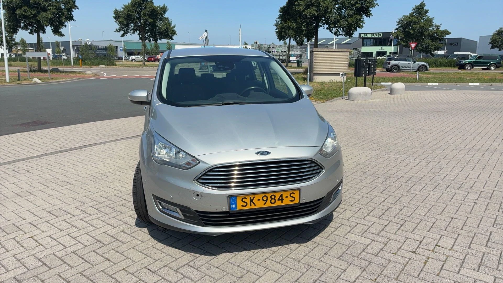 Ford-C-MAX-image-5