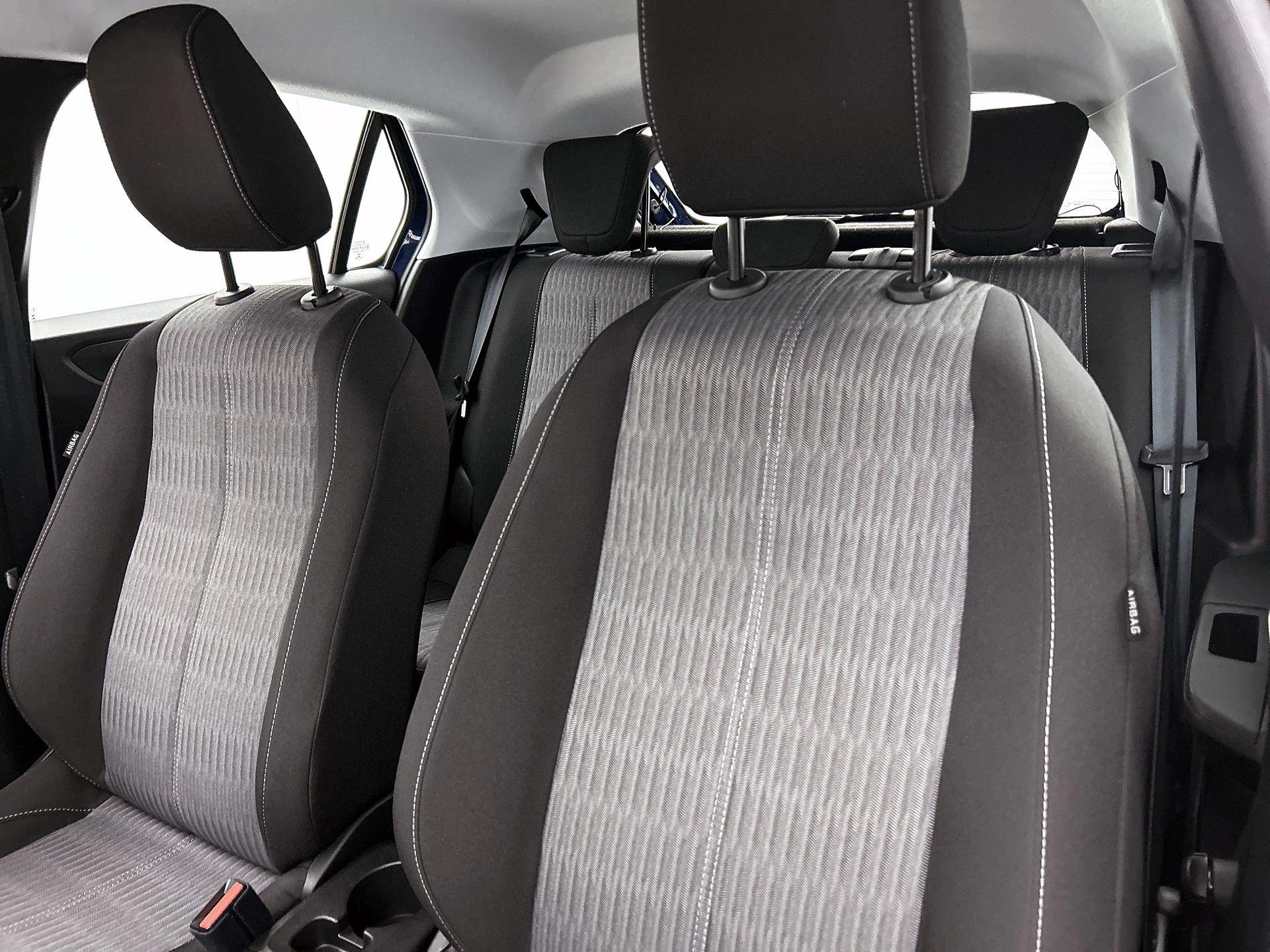 Opel-Corsa-image-9