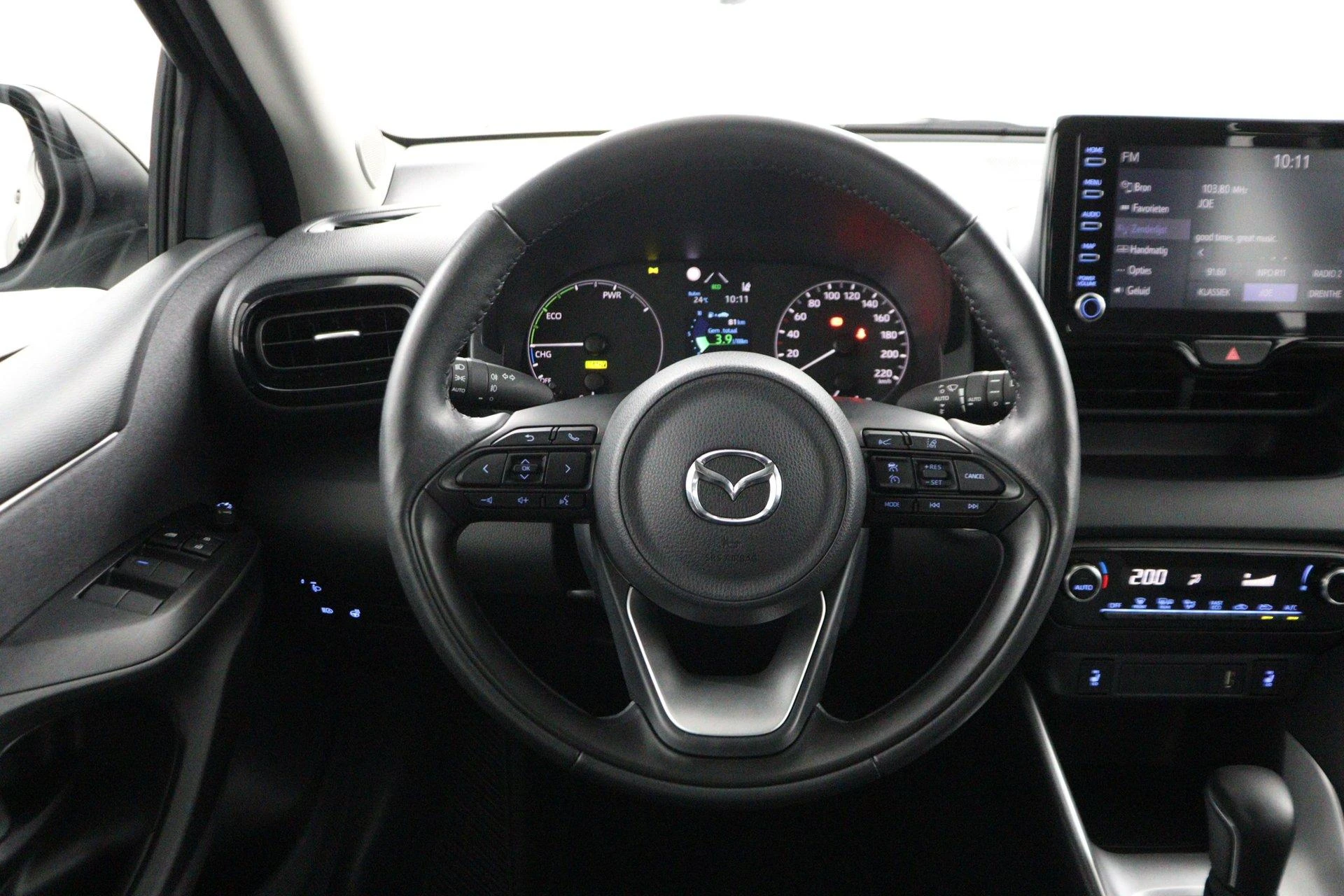 Mazda-2 Hybrid-image-55