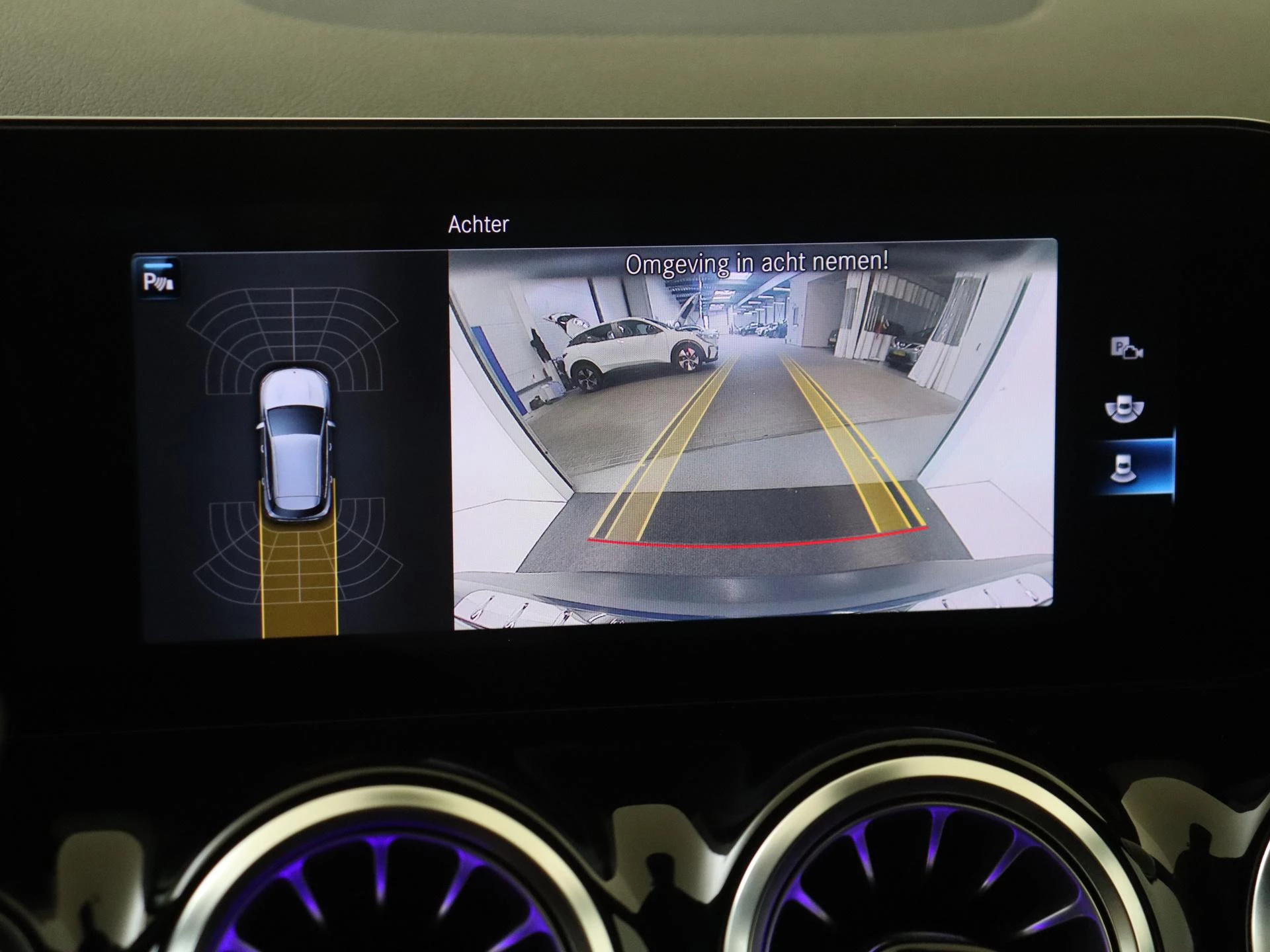 Mercedes-Benz-EQA-image-18