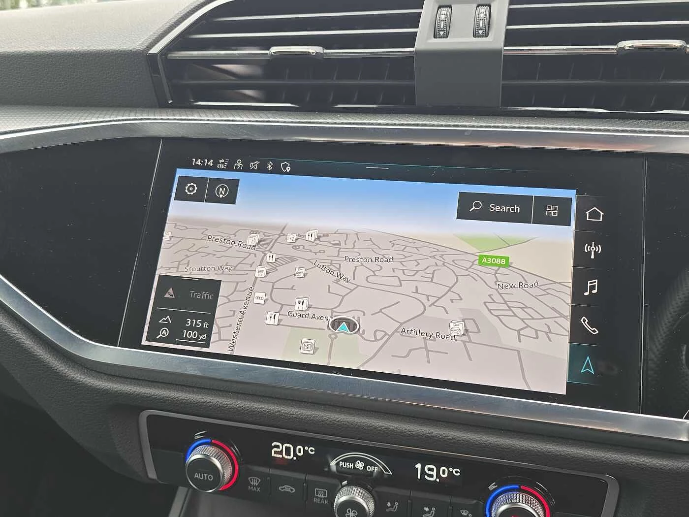 Audi-Q3-image-13
