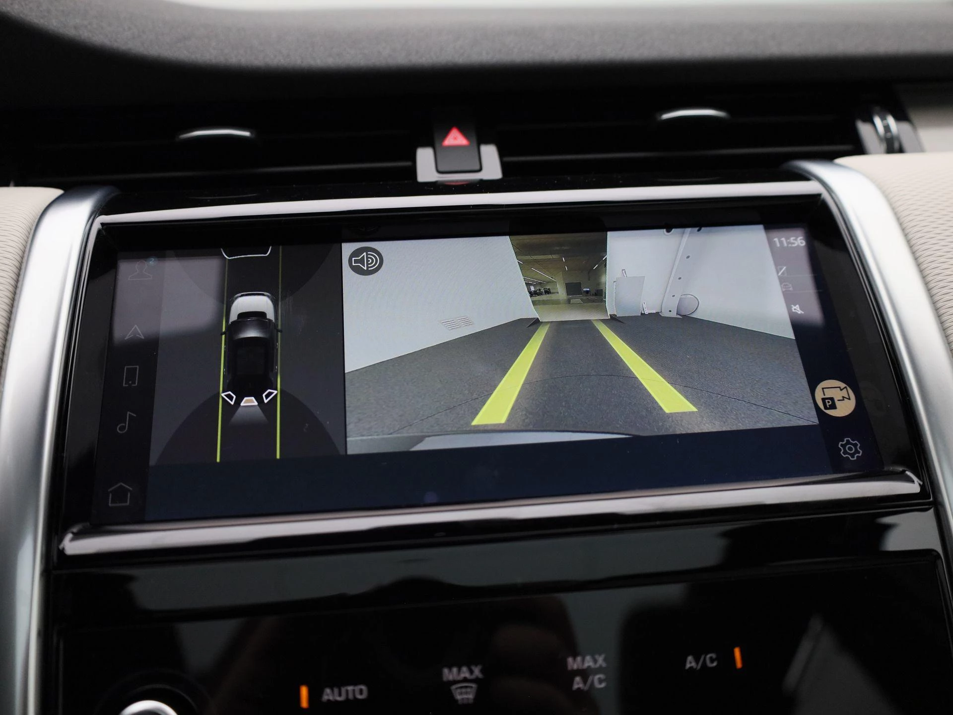 Land Rover-Discovery Sport-image-25