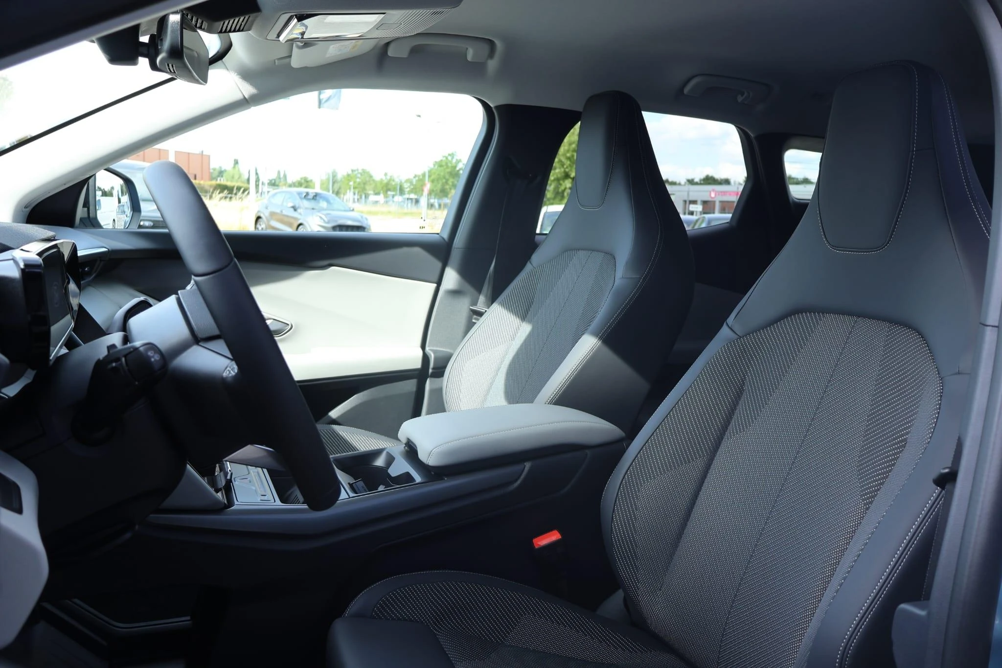 Ford-Explorer-image-11