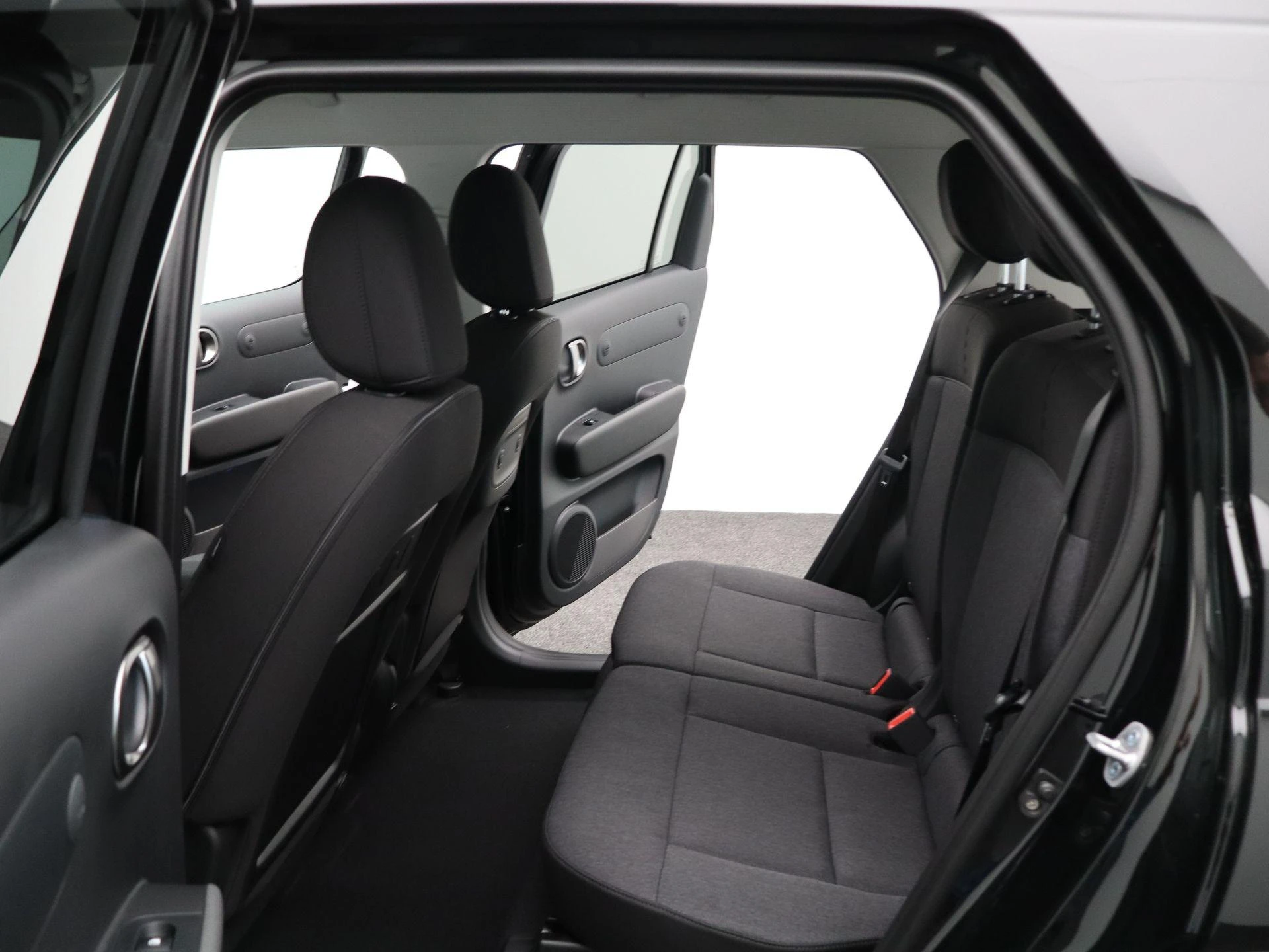 Hyundai-Inster-image-12