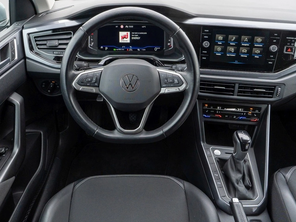 Volkswagen Taigo 1.5 TSI DSG Style Navi, AHK, ZGV