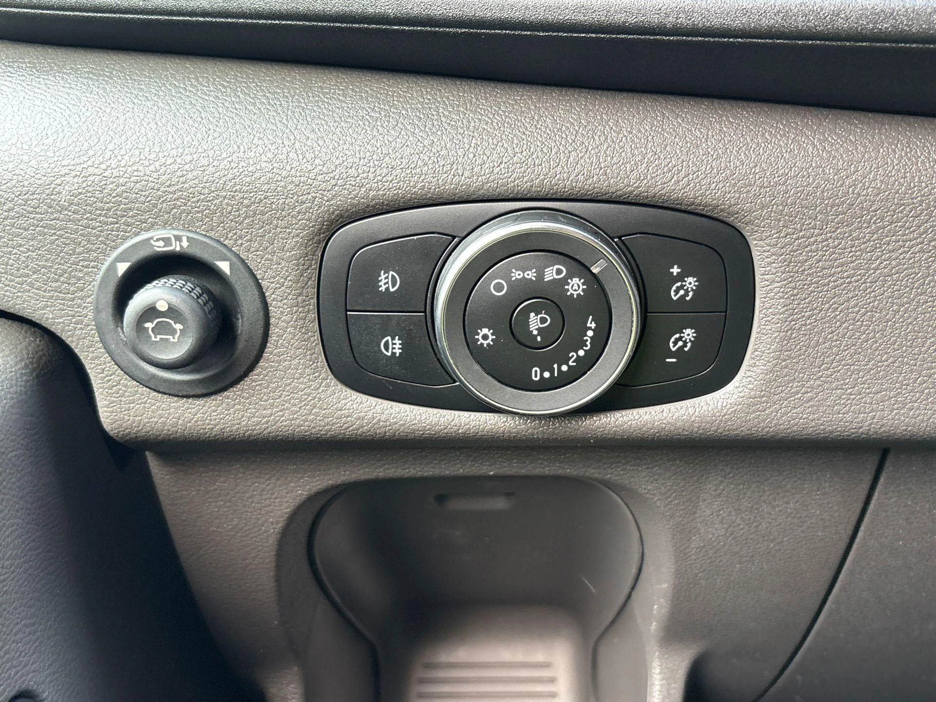 Ford-Transit-image-16
