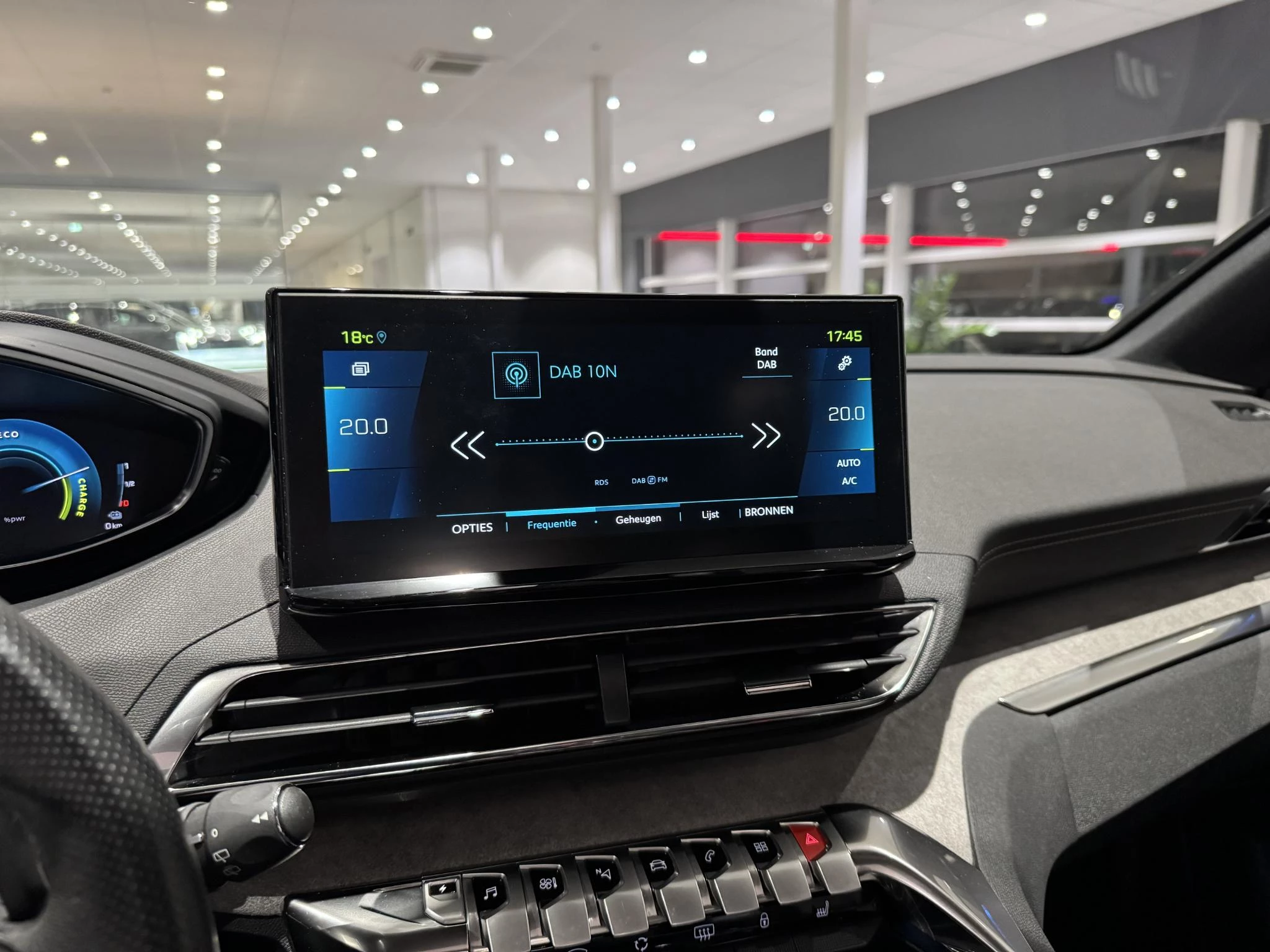 Peugeot-3008-image-19