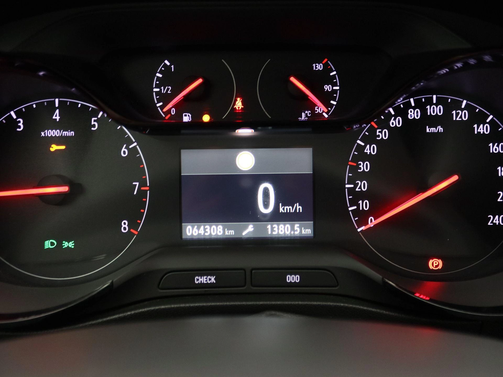 Opel-Crossland X-image-8