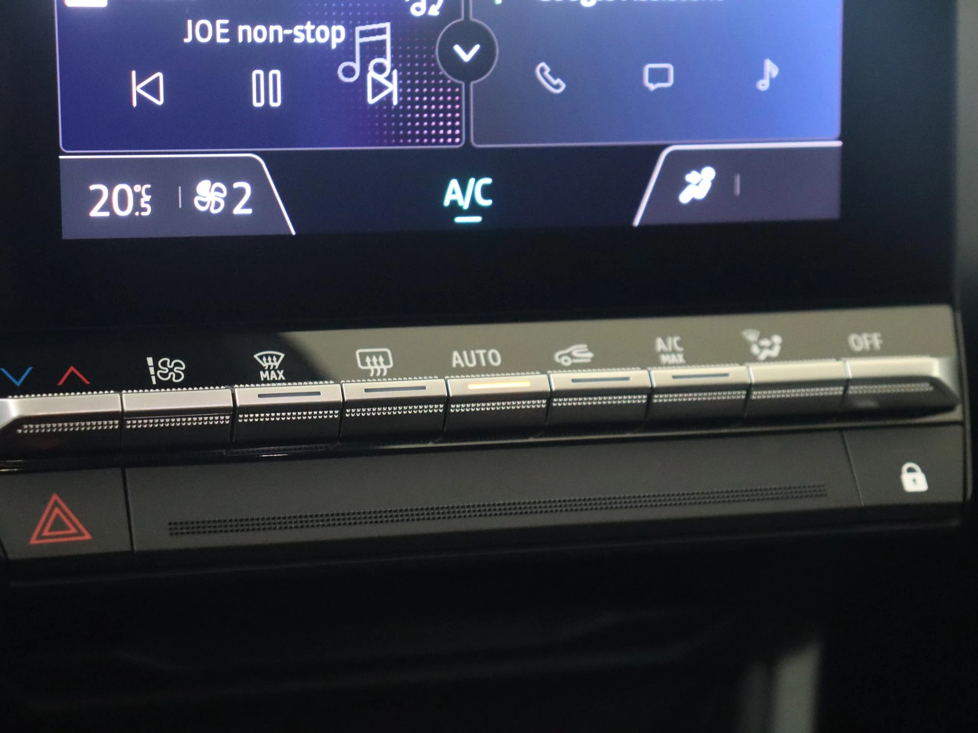 Renault-Captur-image-17