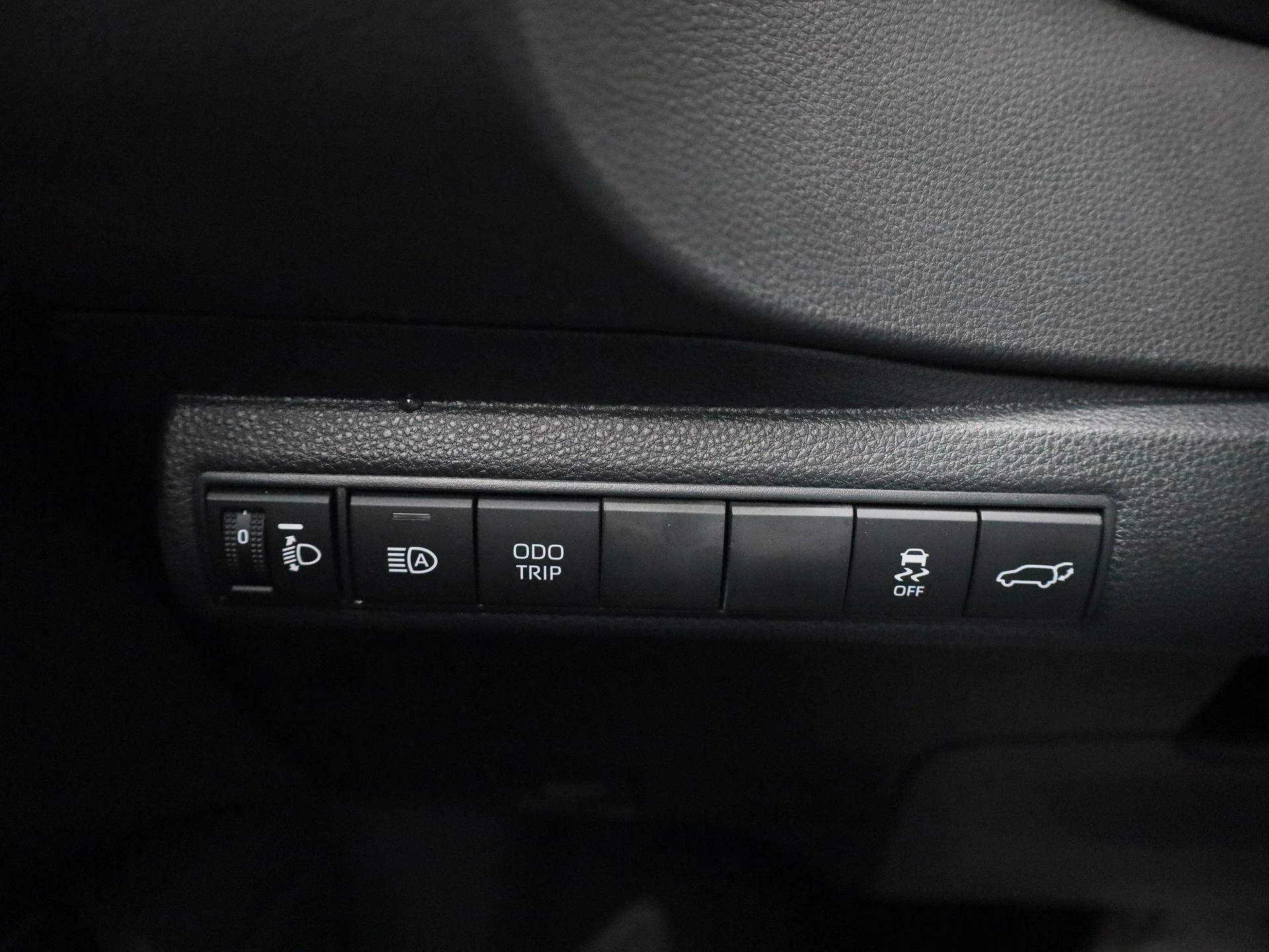 Toyota Corolla Touring Sports - 25