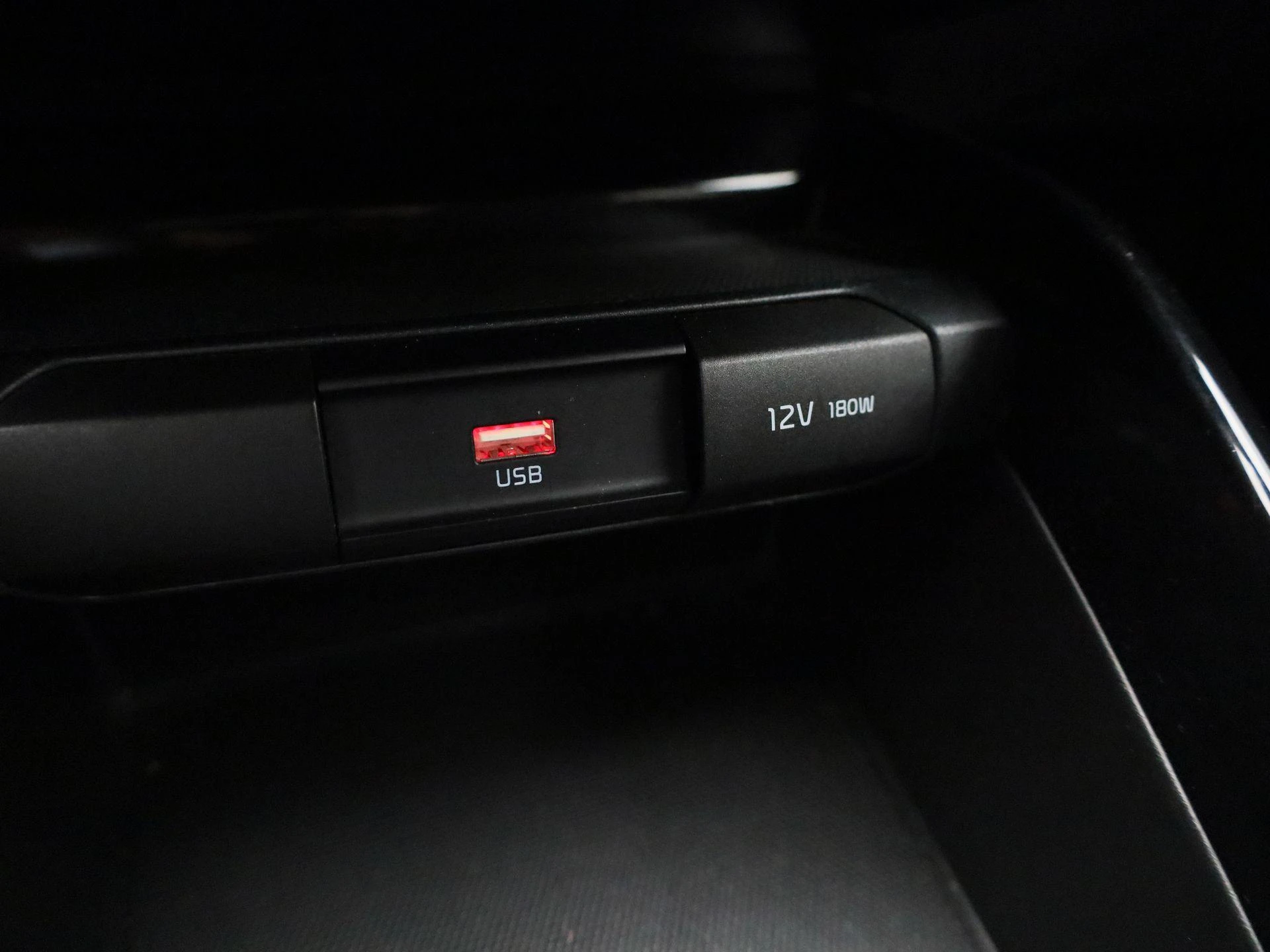 Kia-Stonic-image-21