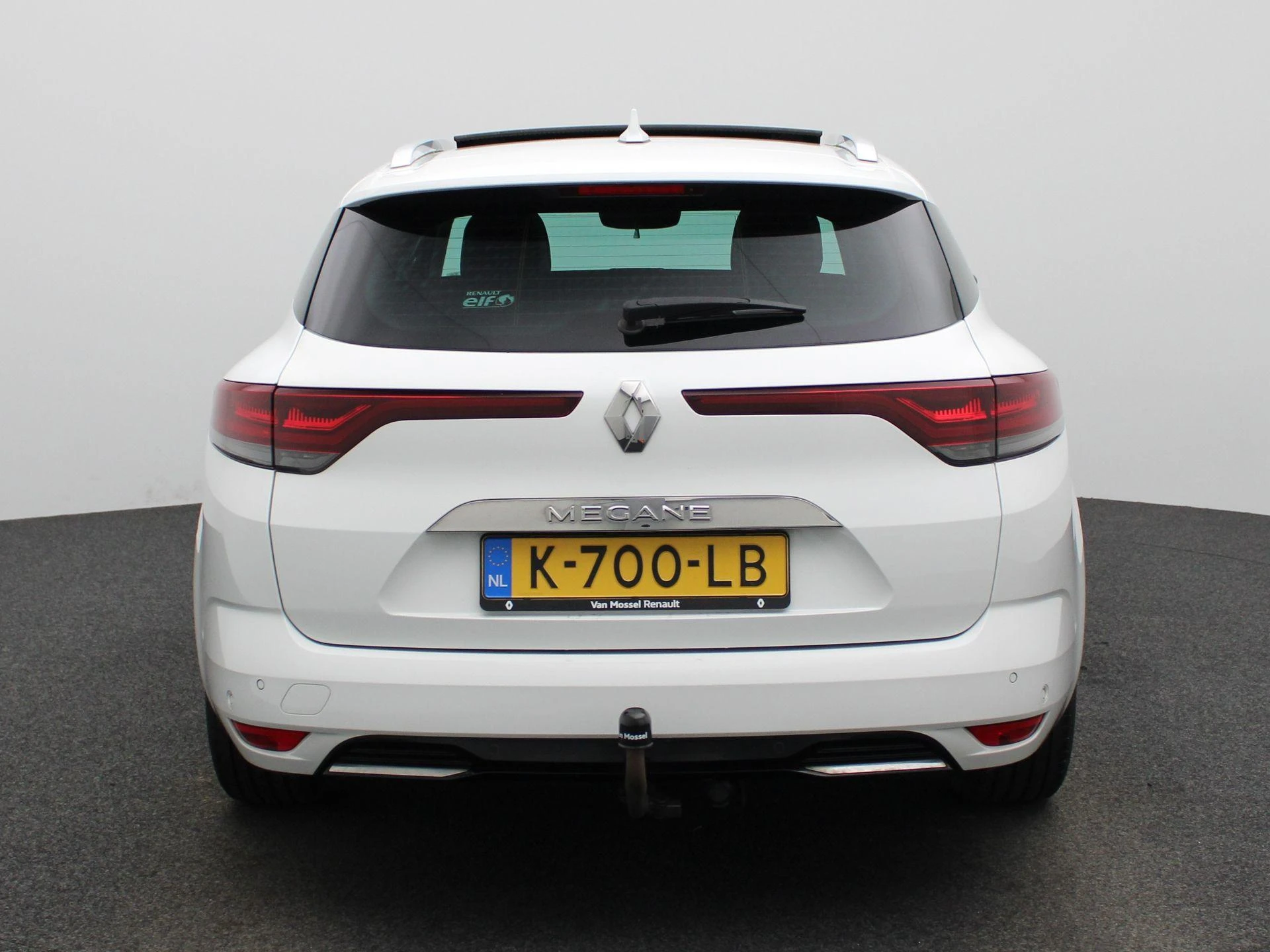 Renault-Mégane Estate-image-6