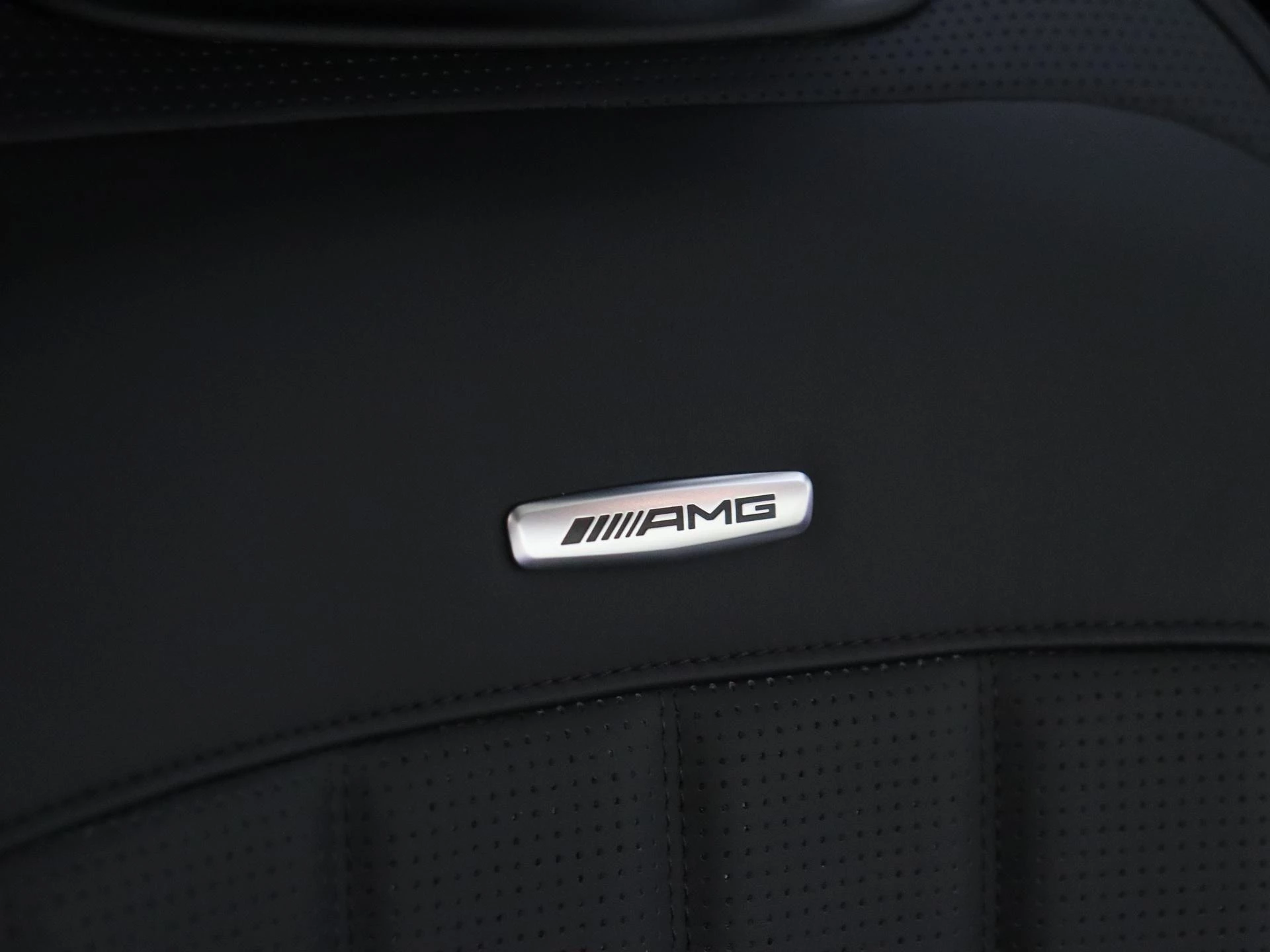 Mercedes-Benz-S-Klasse-image-16
