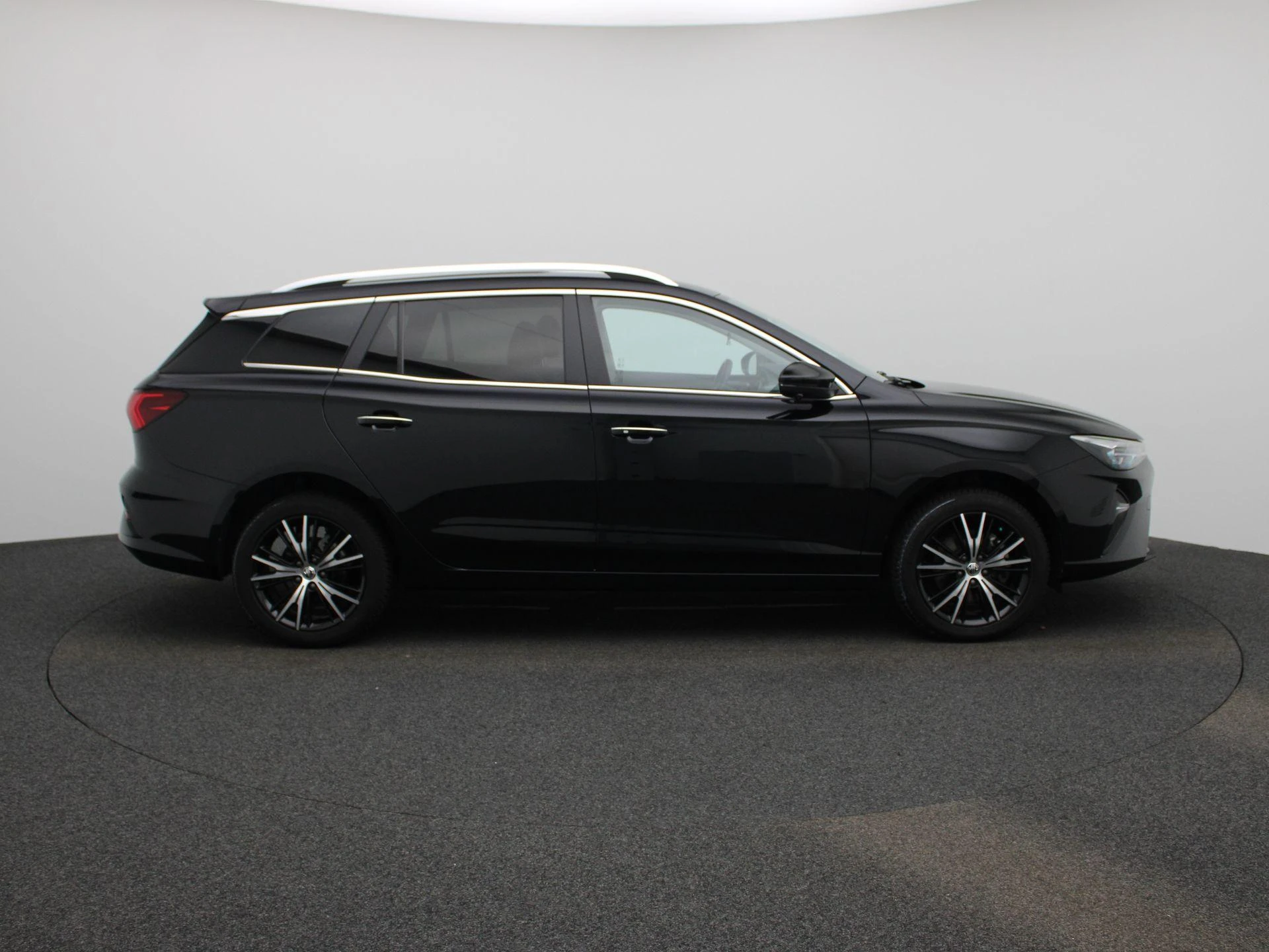 MG MG5 Electric Long Range Luxury 61 kWh