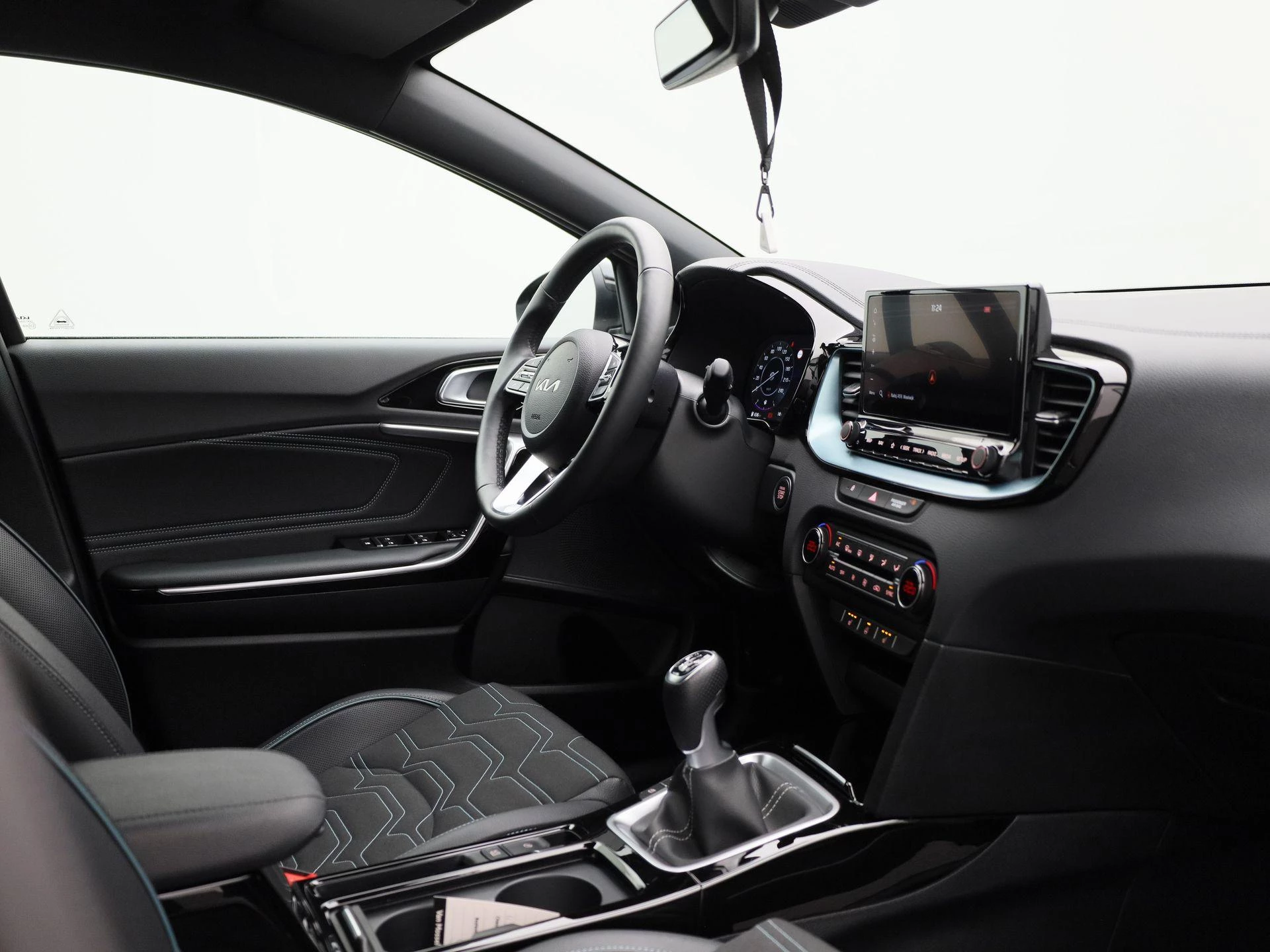 Kia-Ceed Sportswagon-image-32