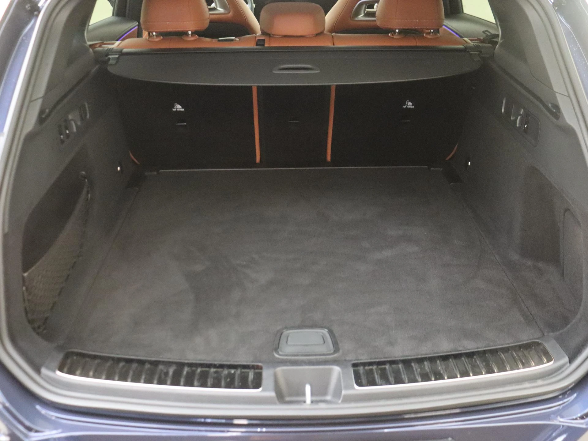 Mercedes-Benz-GLC-image-26