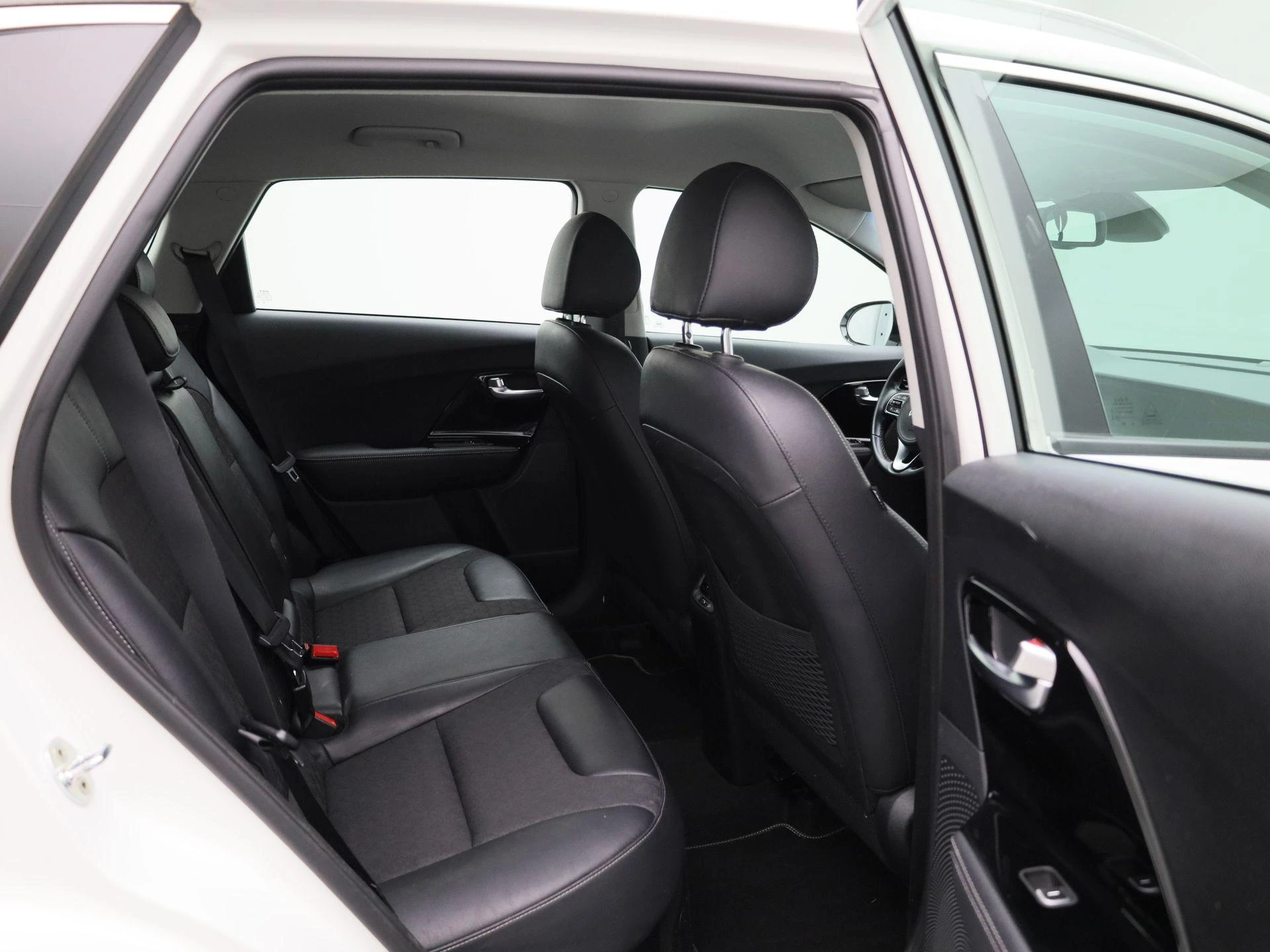 Kia-Niro-image-30