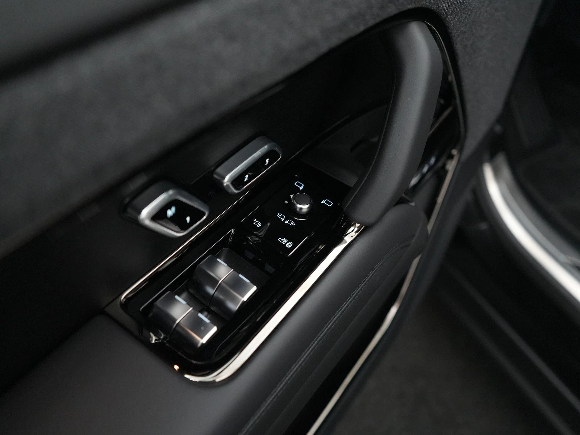 Land Rover-Range Rover Sport-image-34