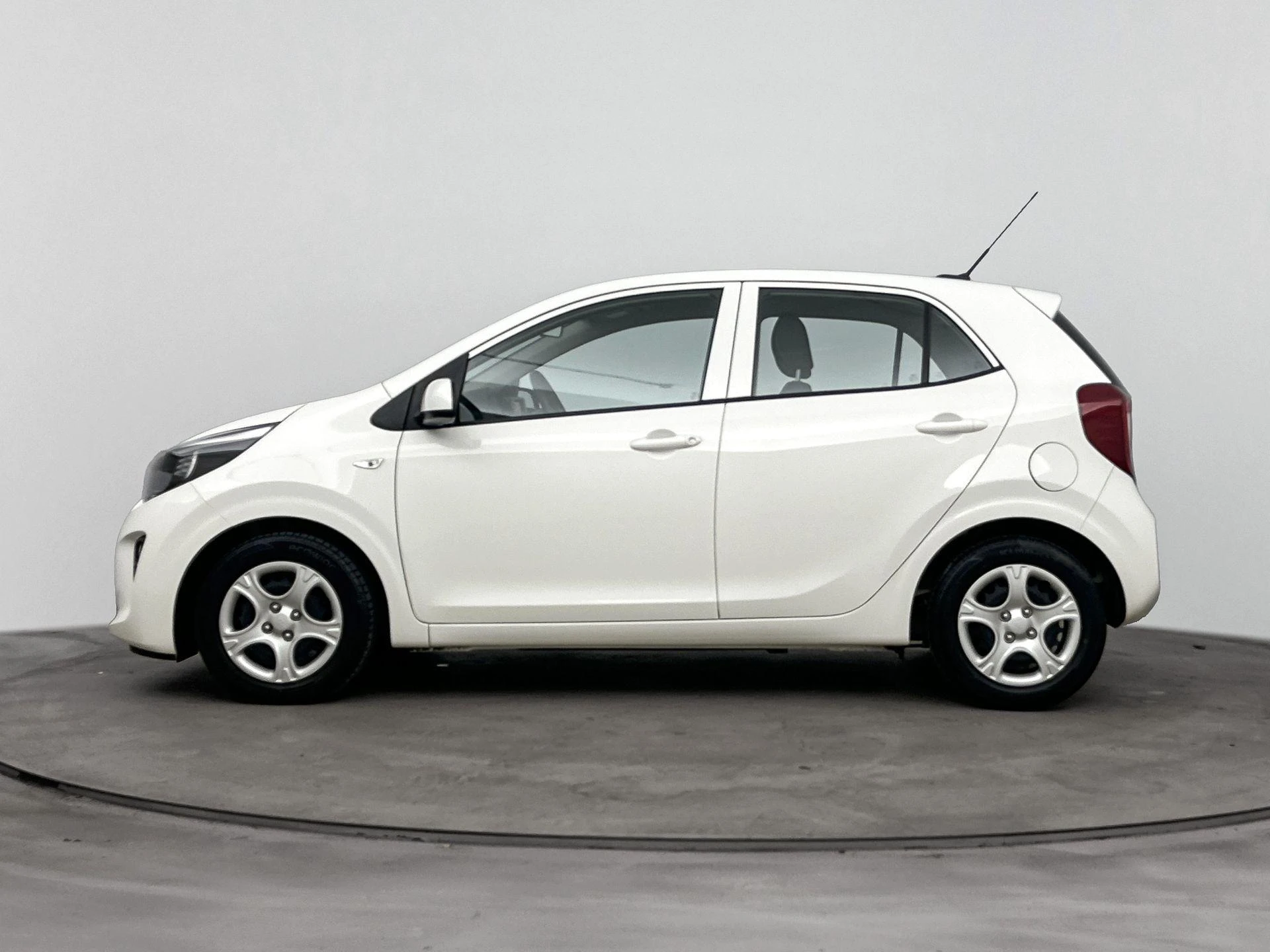 Kia-Picanto-image-1