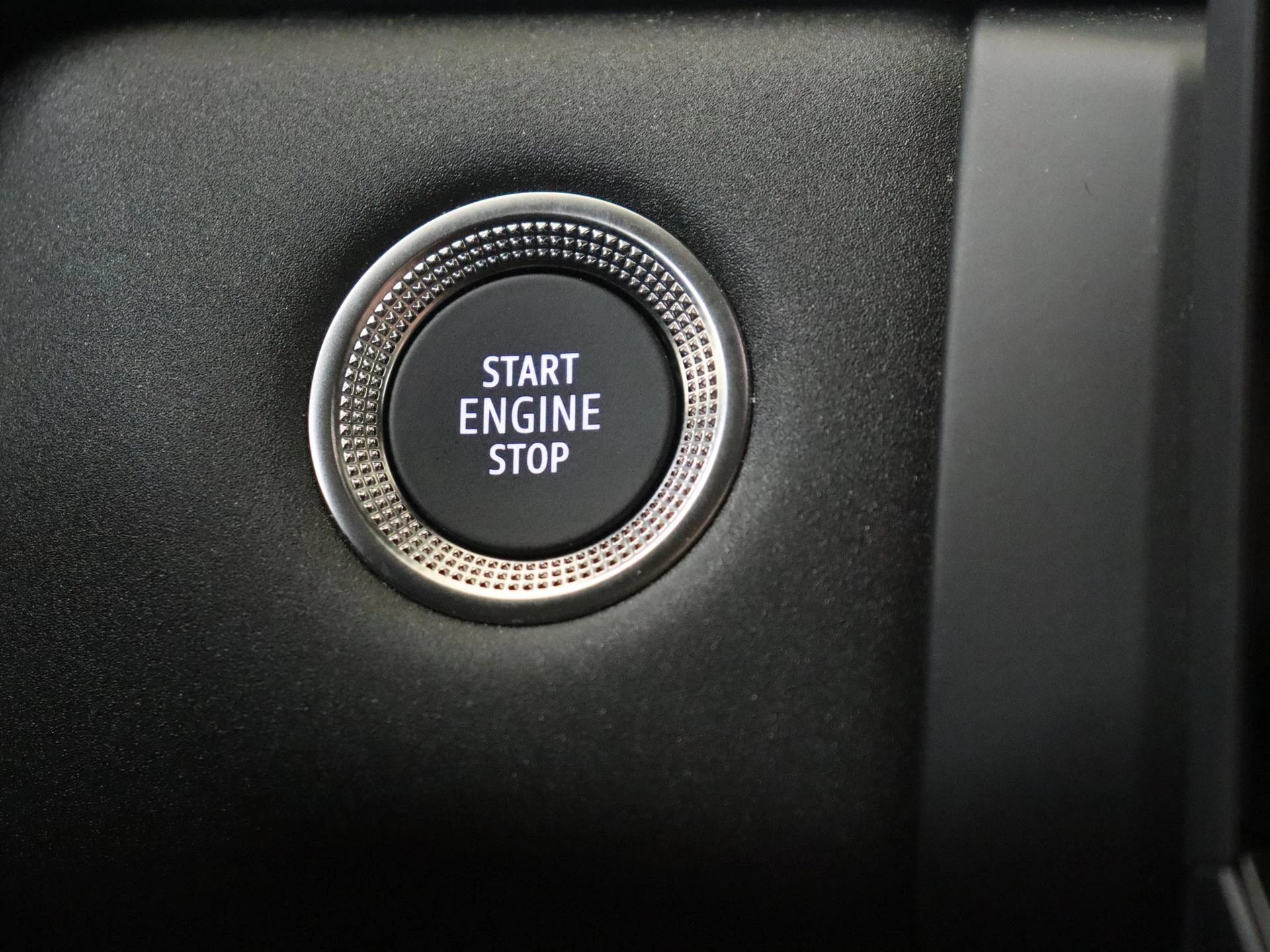Renault-Captur-image-19