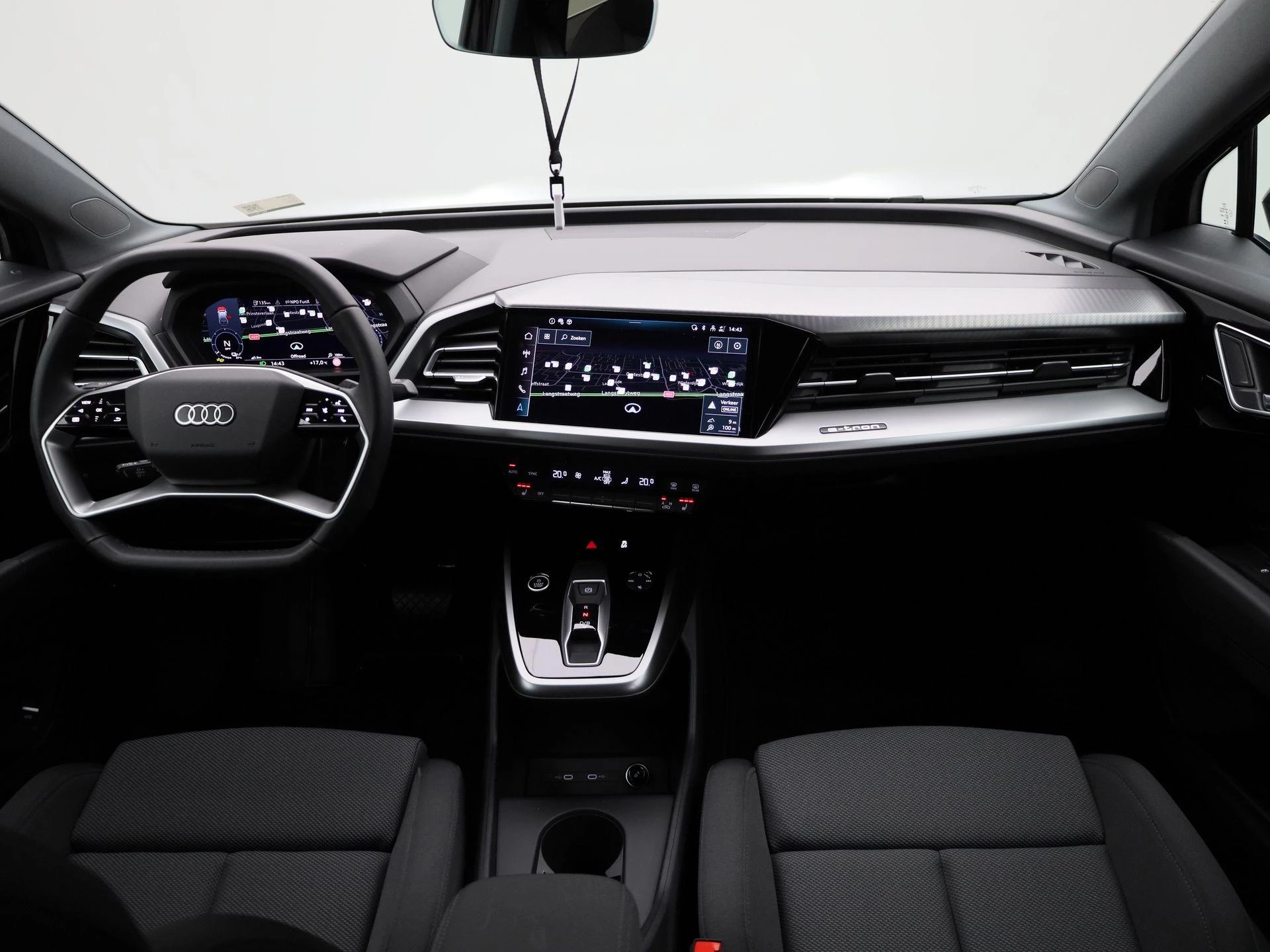 Audi-Q4 e-tron-image-41