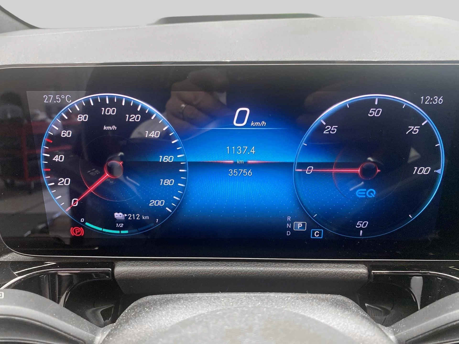 Mercedes-Benz-EQA-image-10