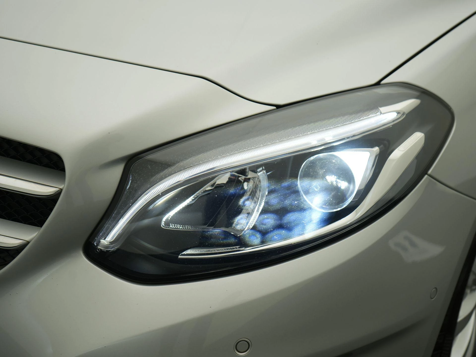 Mercedes-Benz-B-Klasse-image-10