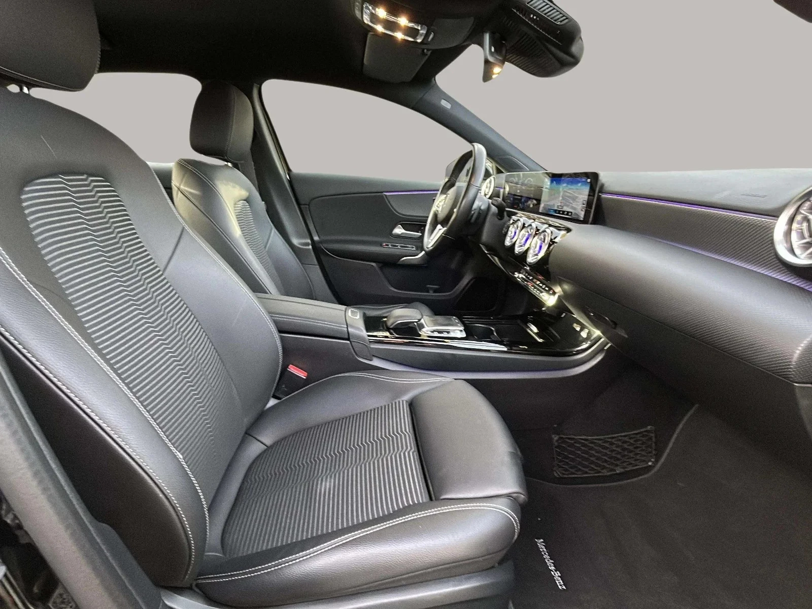 Mercedes-Benz-A-Klasse-image-8