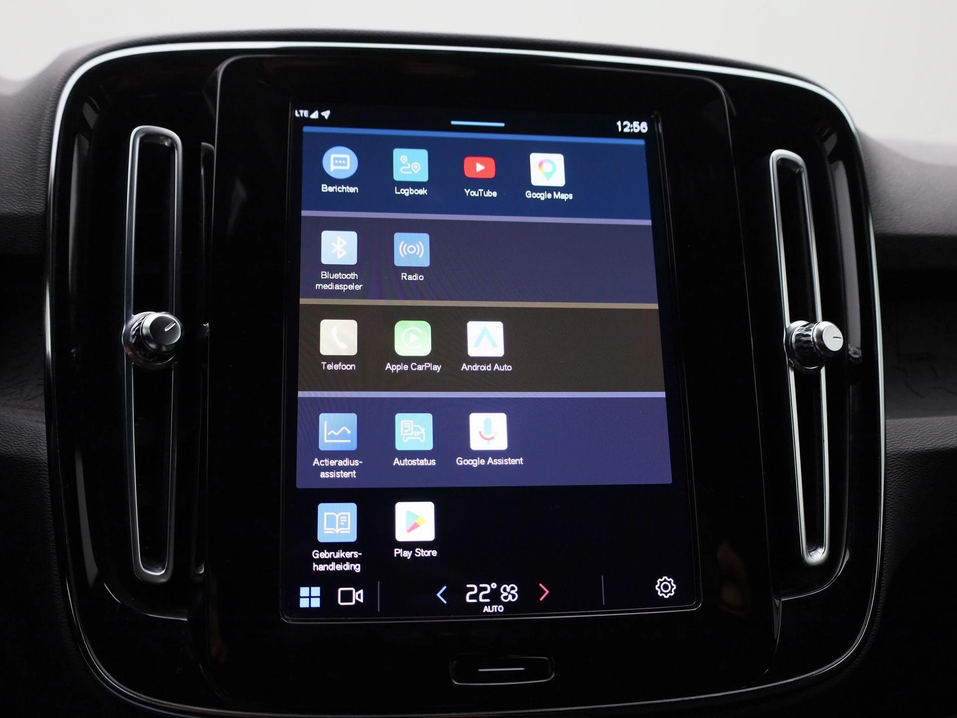 Volvo XC40 Recharge Core