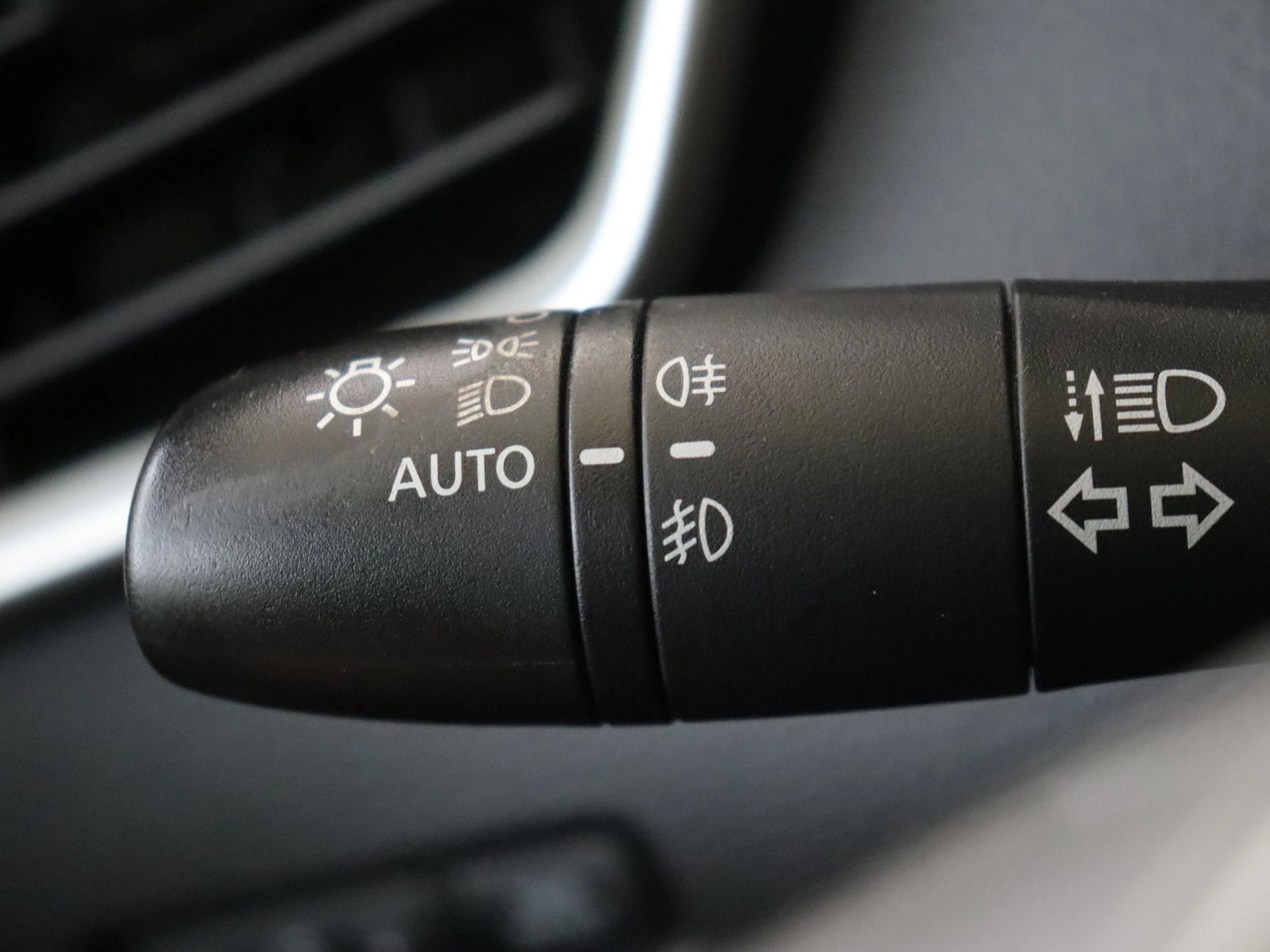 Nissan-QASHQAI-image-23
