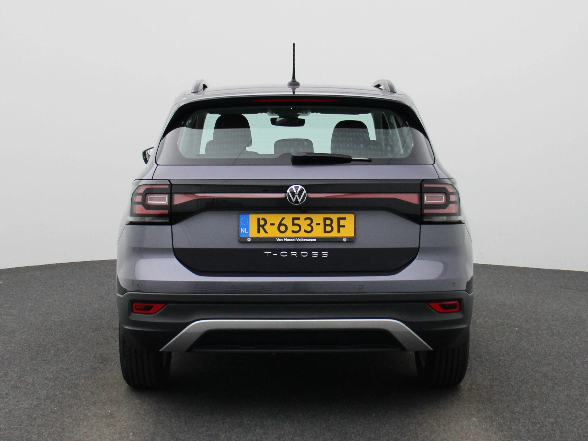 Volkswagen-T-Cross-image-4