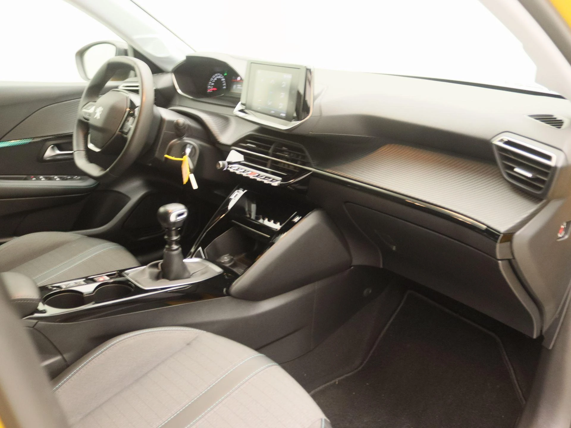 Peugeot-208-image-21