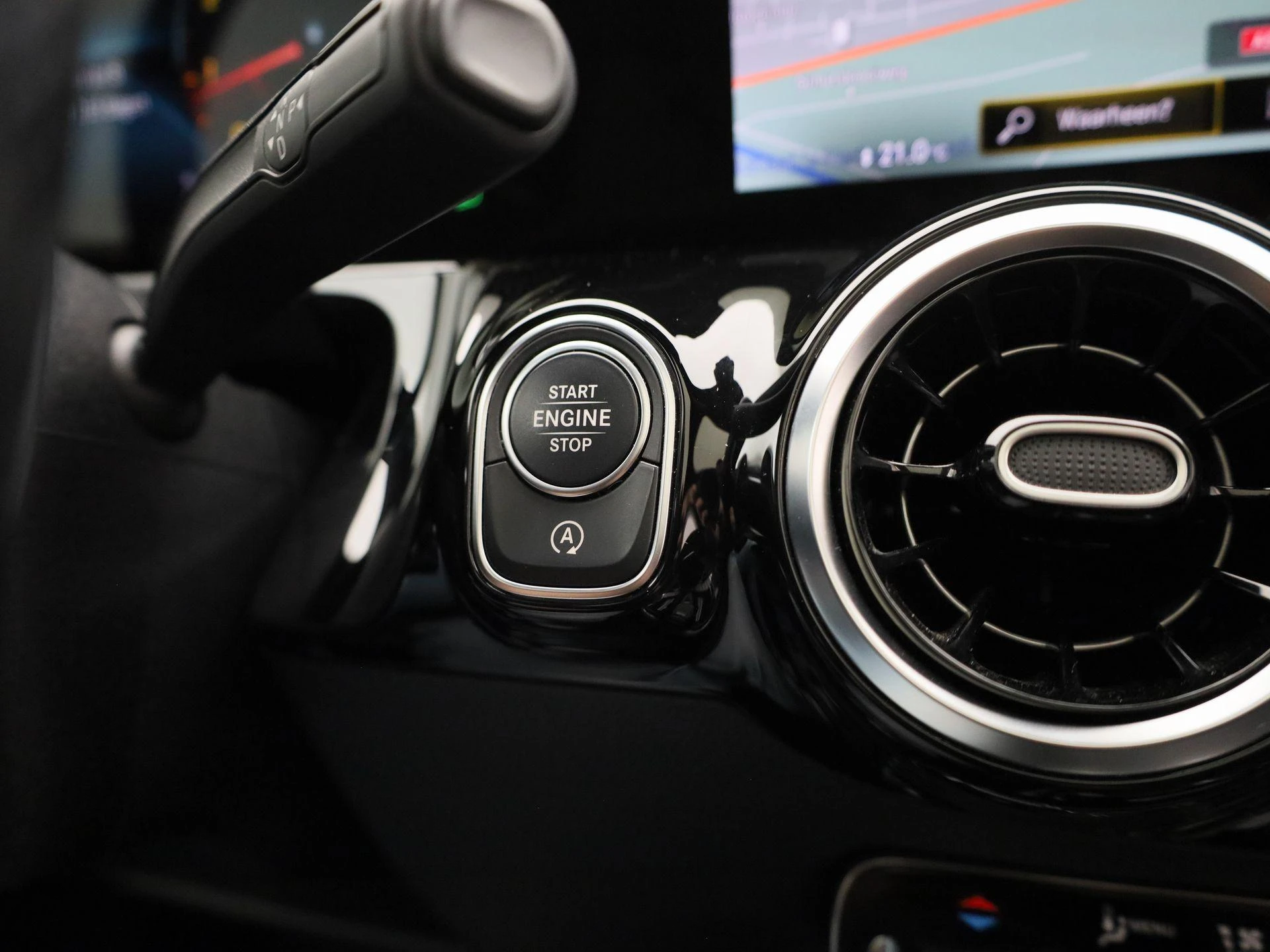 Mercedes-Benz-B-Klasse-image-25