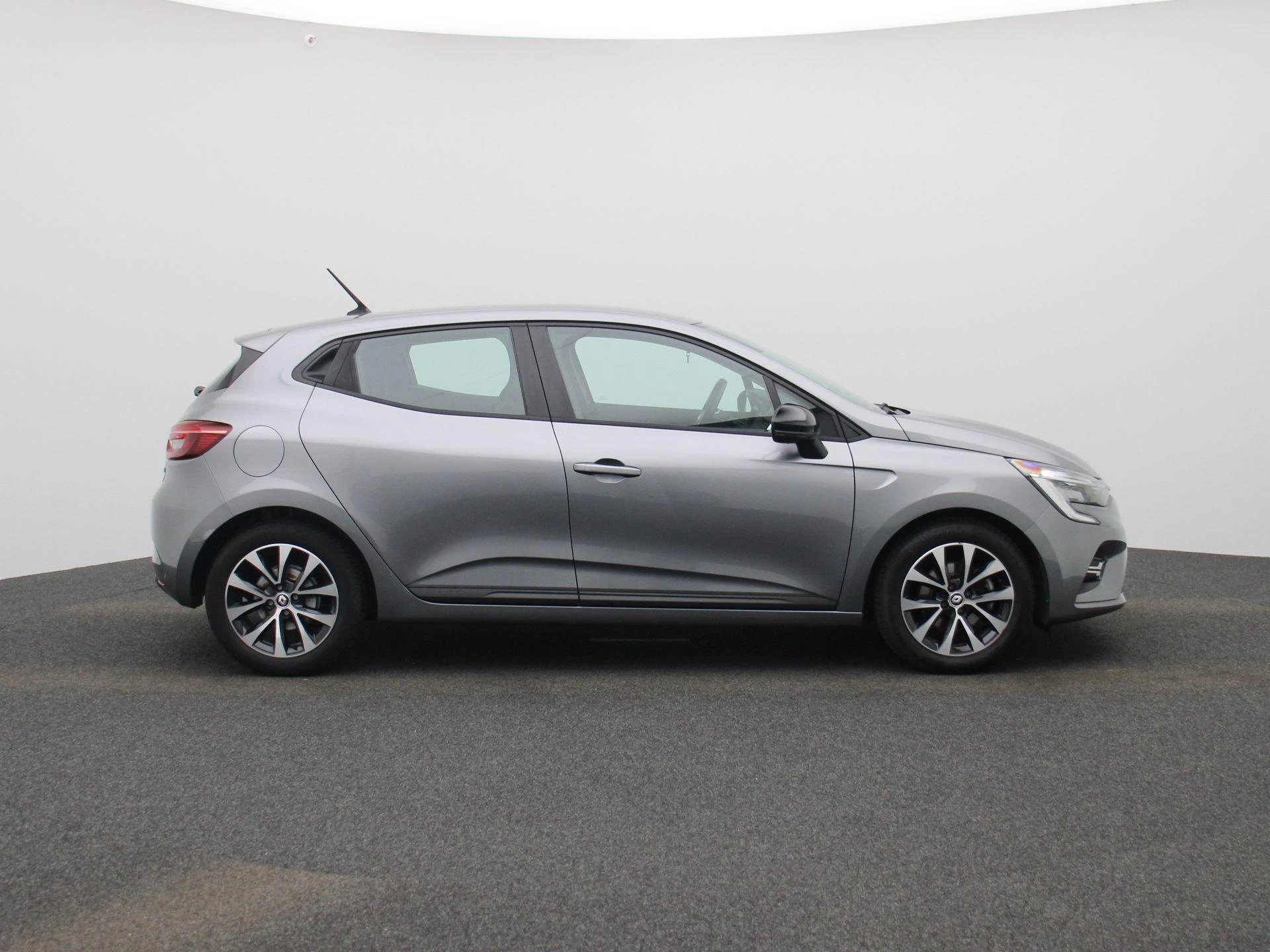 Renault-Clio-image-7