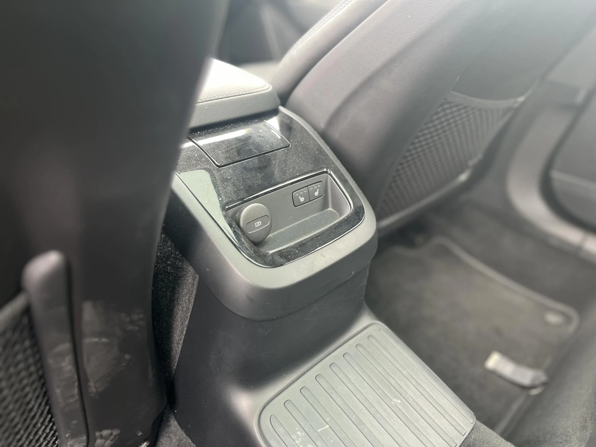 Volvo-V90-image-10
