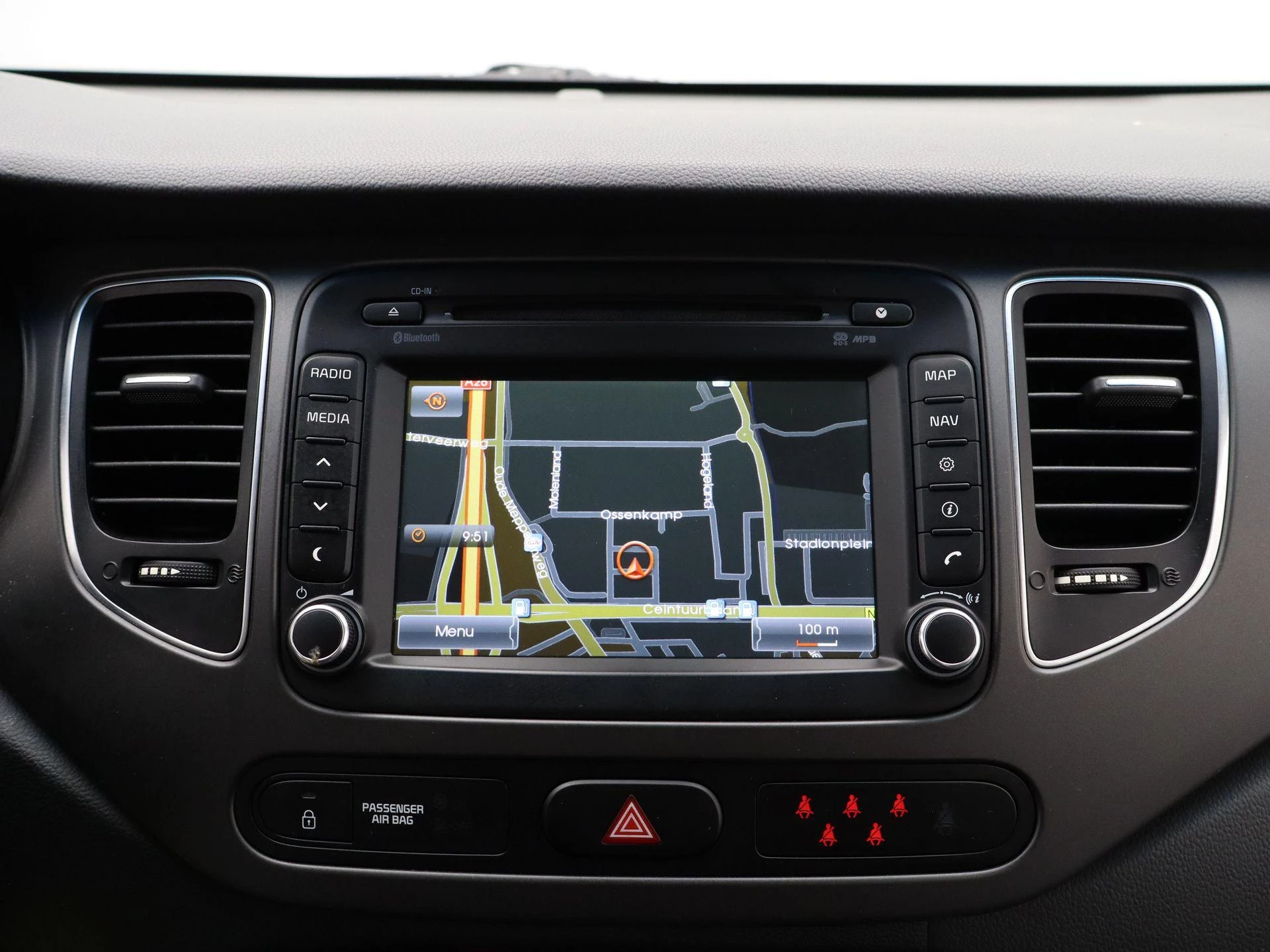 Kia Carens 1.6 GDi First Edition