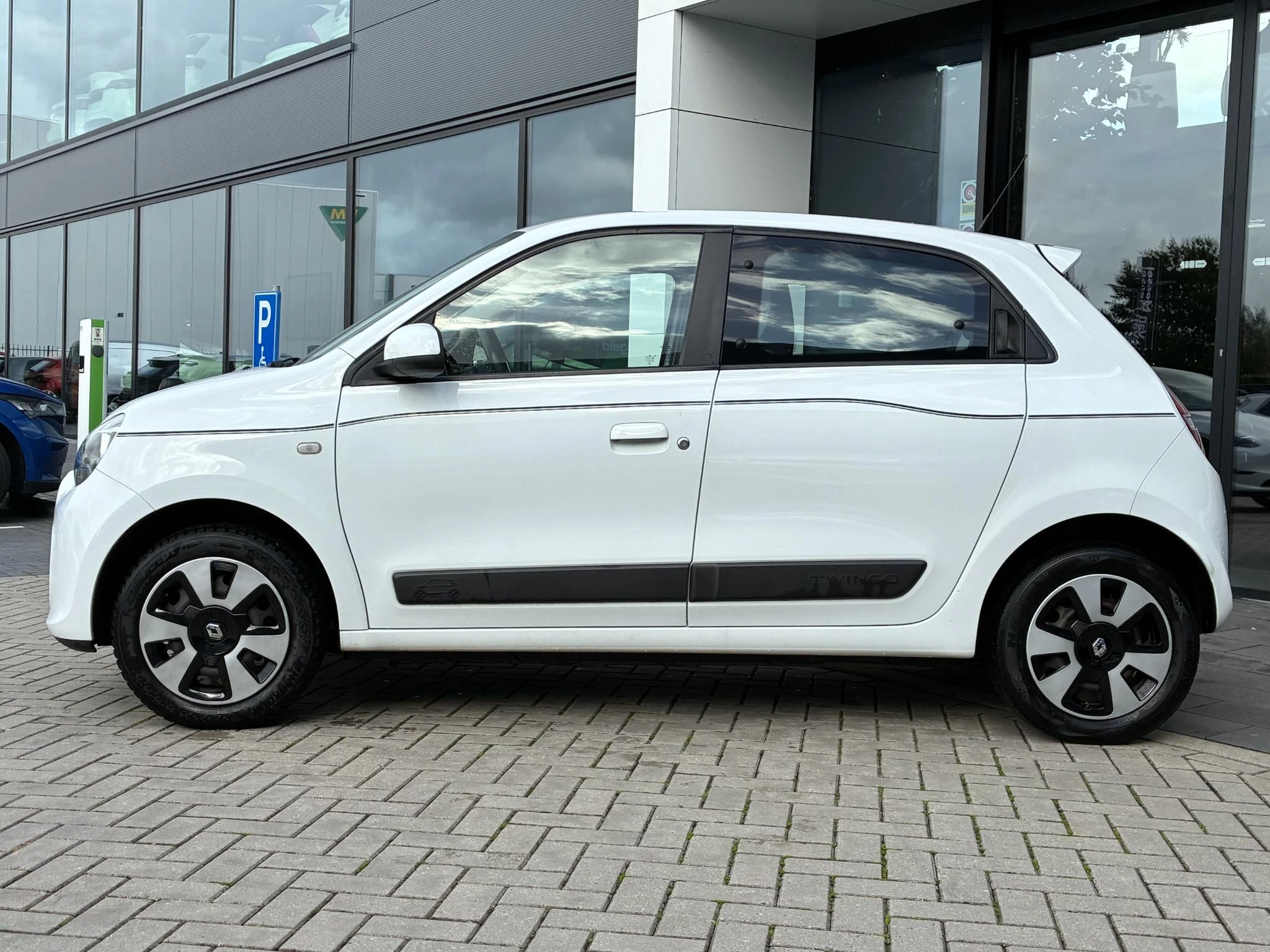 Renault-Twingo-image-1