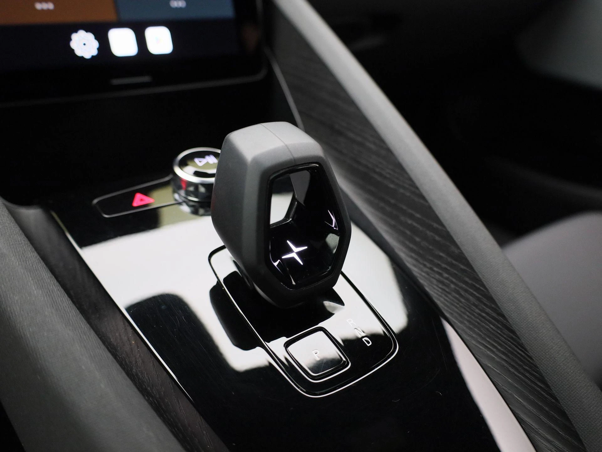 Polestar-2-image-24