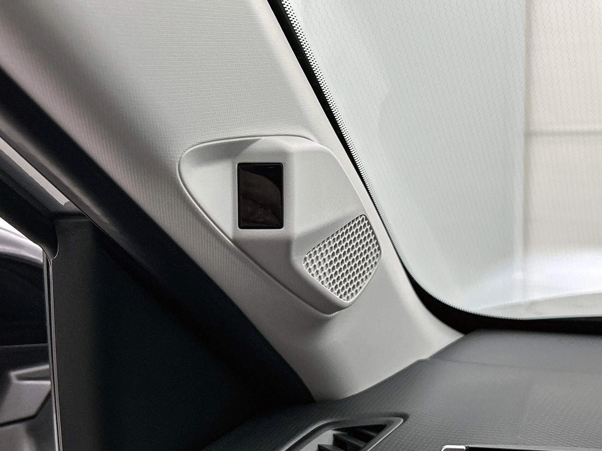 Opel-Frontera-image-9