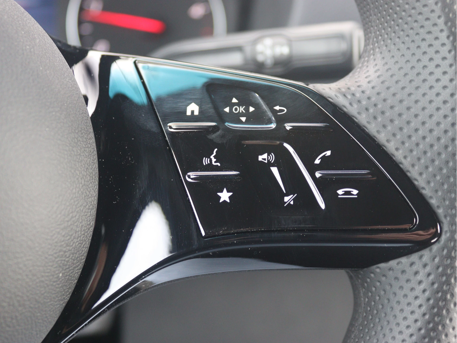 Mercedes-Benz-Sprinter-image-7