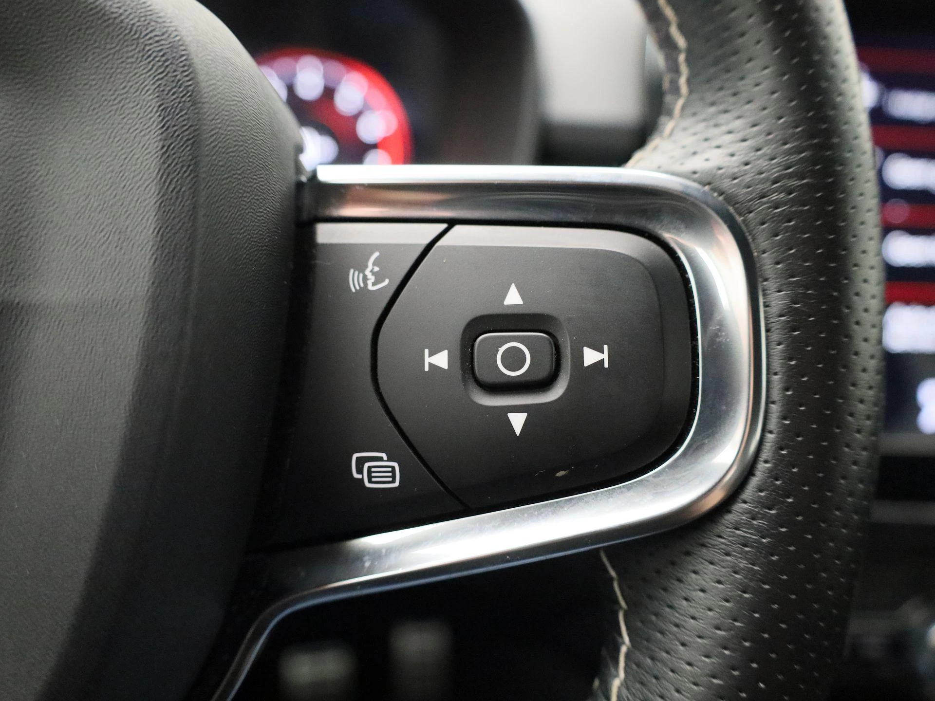 Volvo-XC40-image-15
