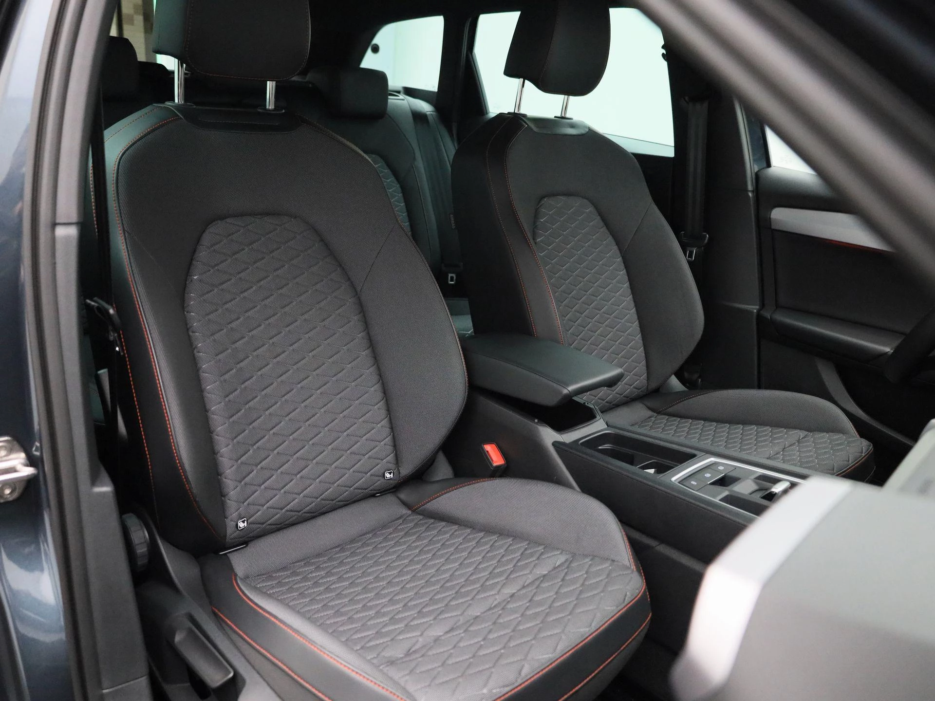 SEAT Leon Sportstourer 1.5 TSI e-Hybrid FR Business