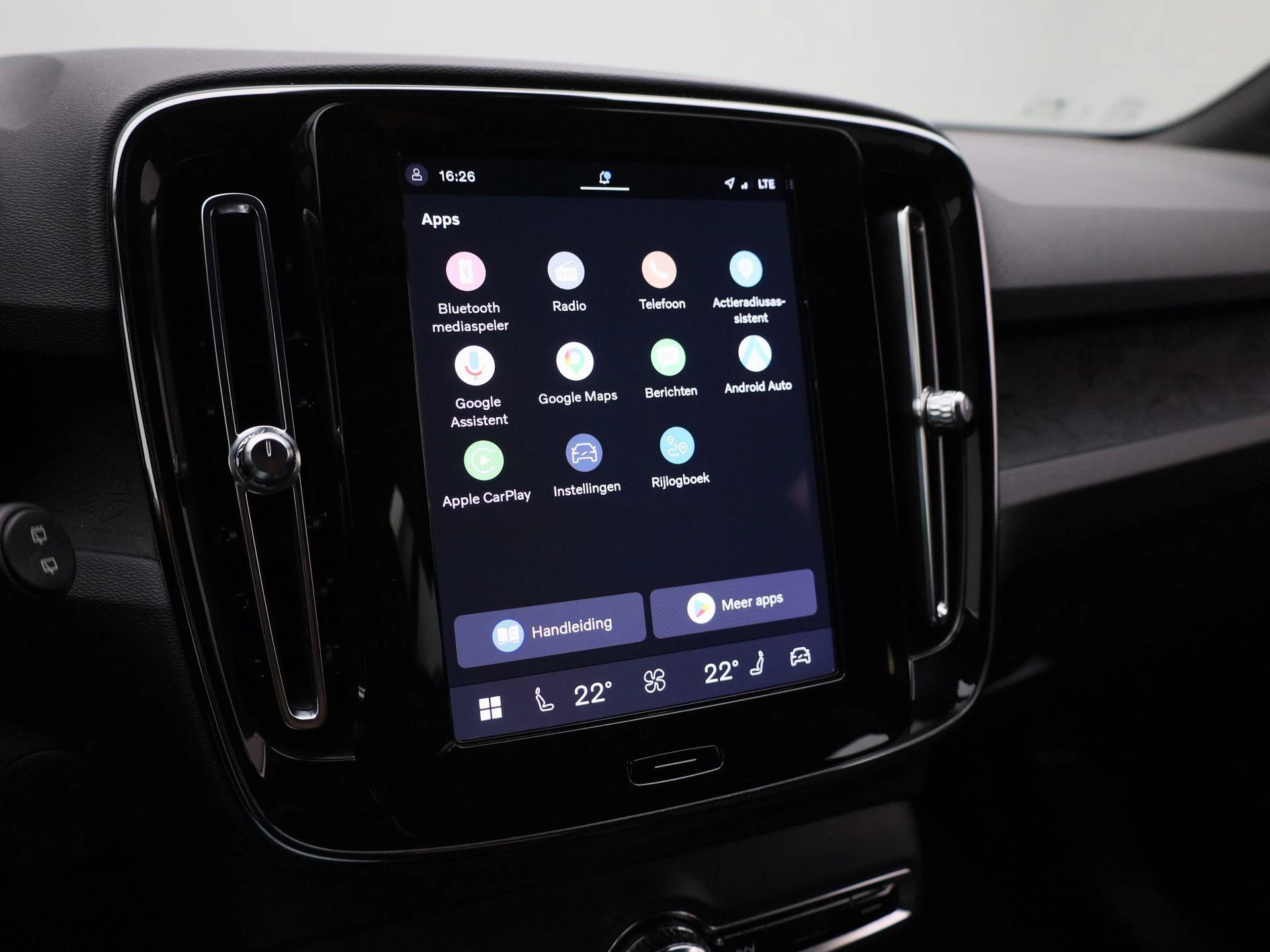 Volvo-XC40-image-23