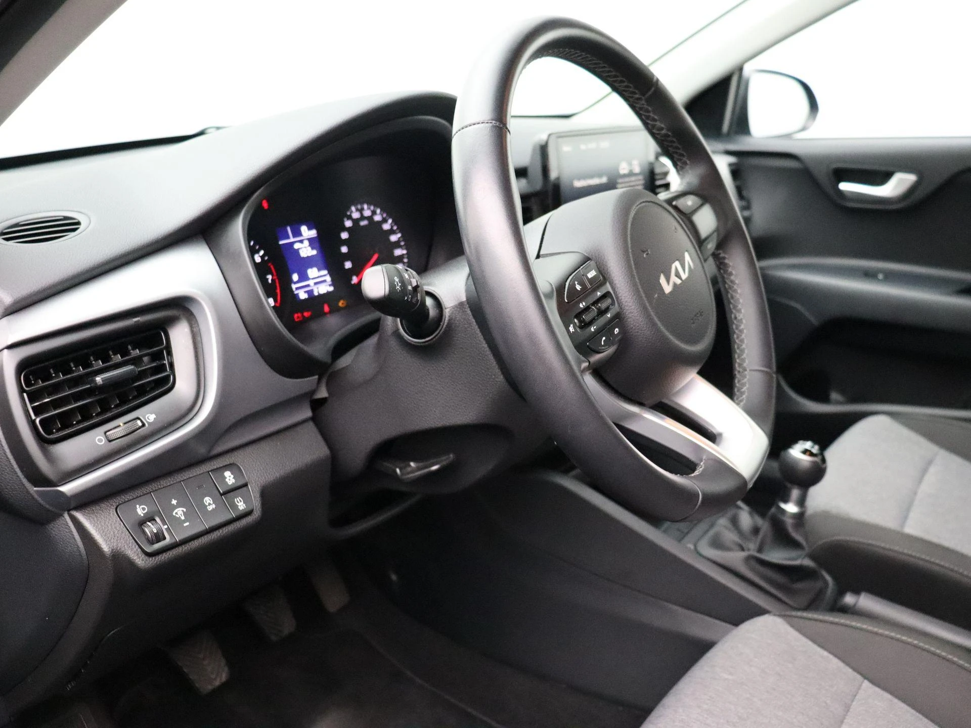 Kia-Stonic-image-3