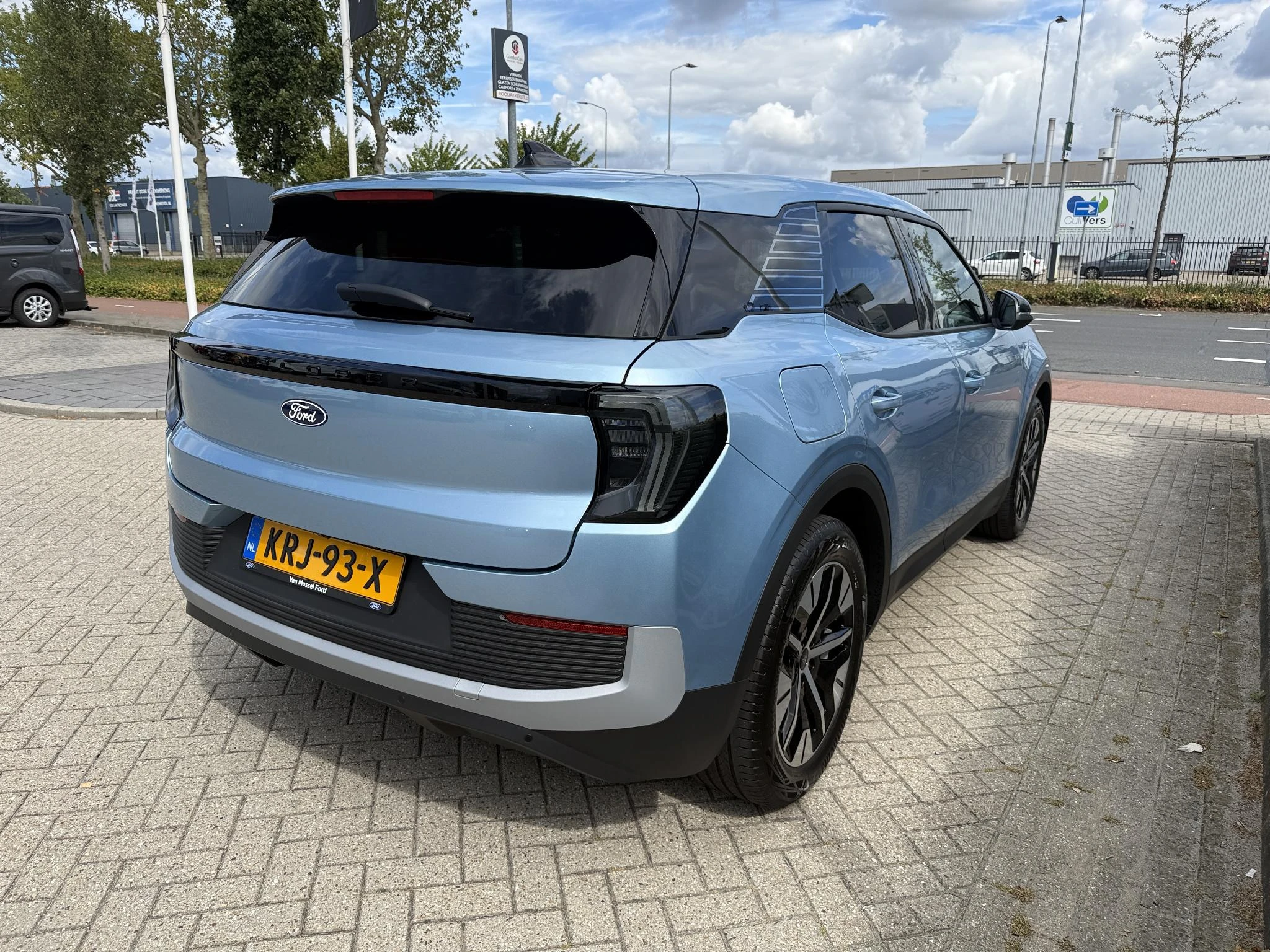 Ford-Explorer-image-4