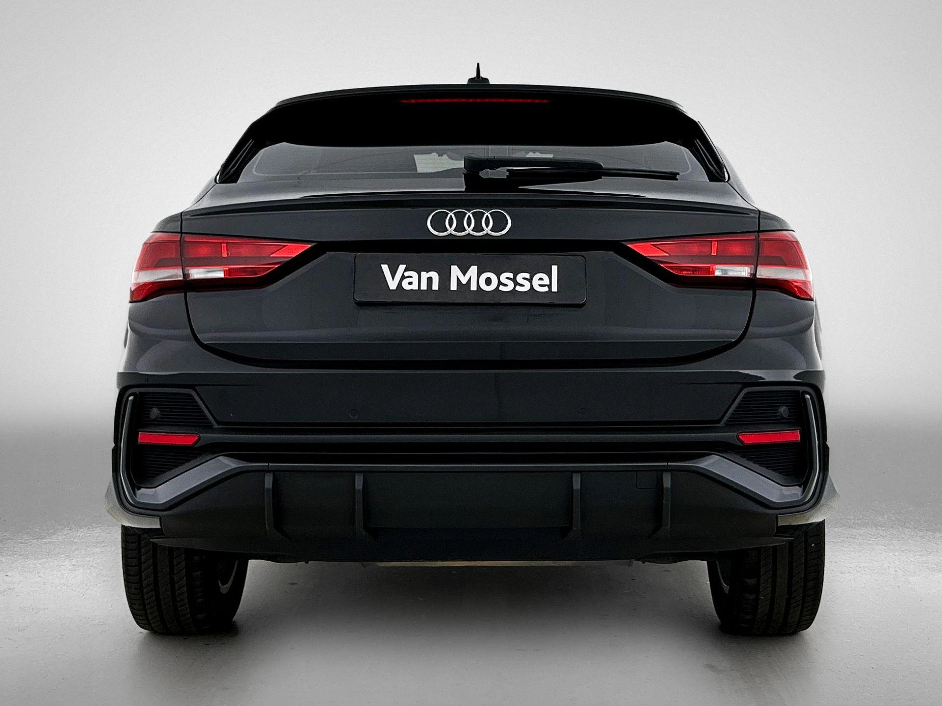 Audi-Q3-image-2