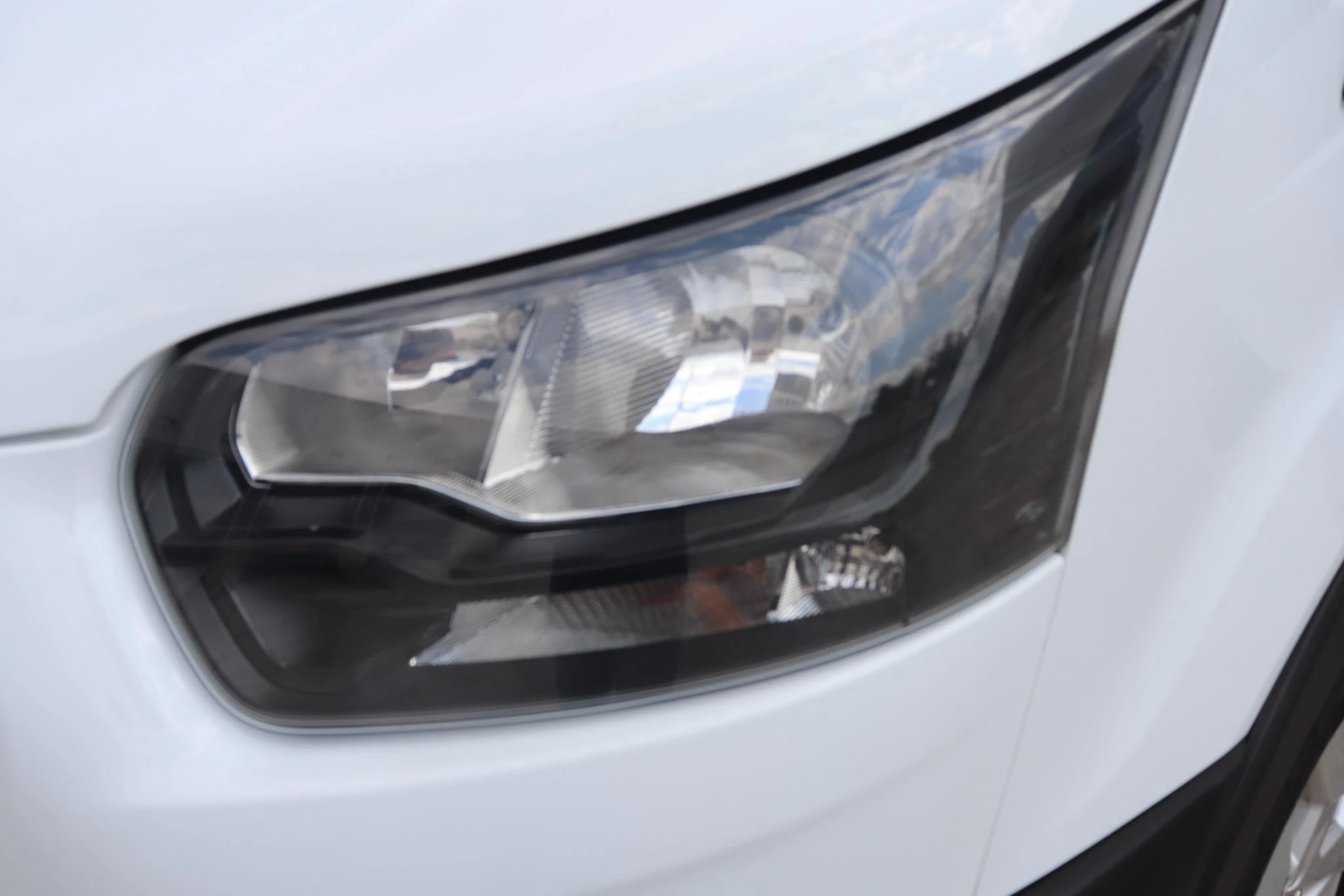Ford-E-Transit-image-14