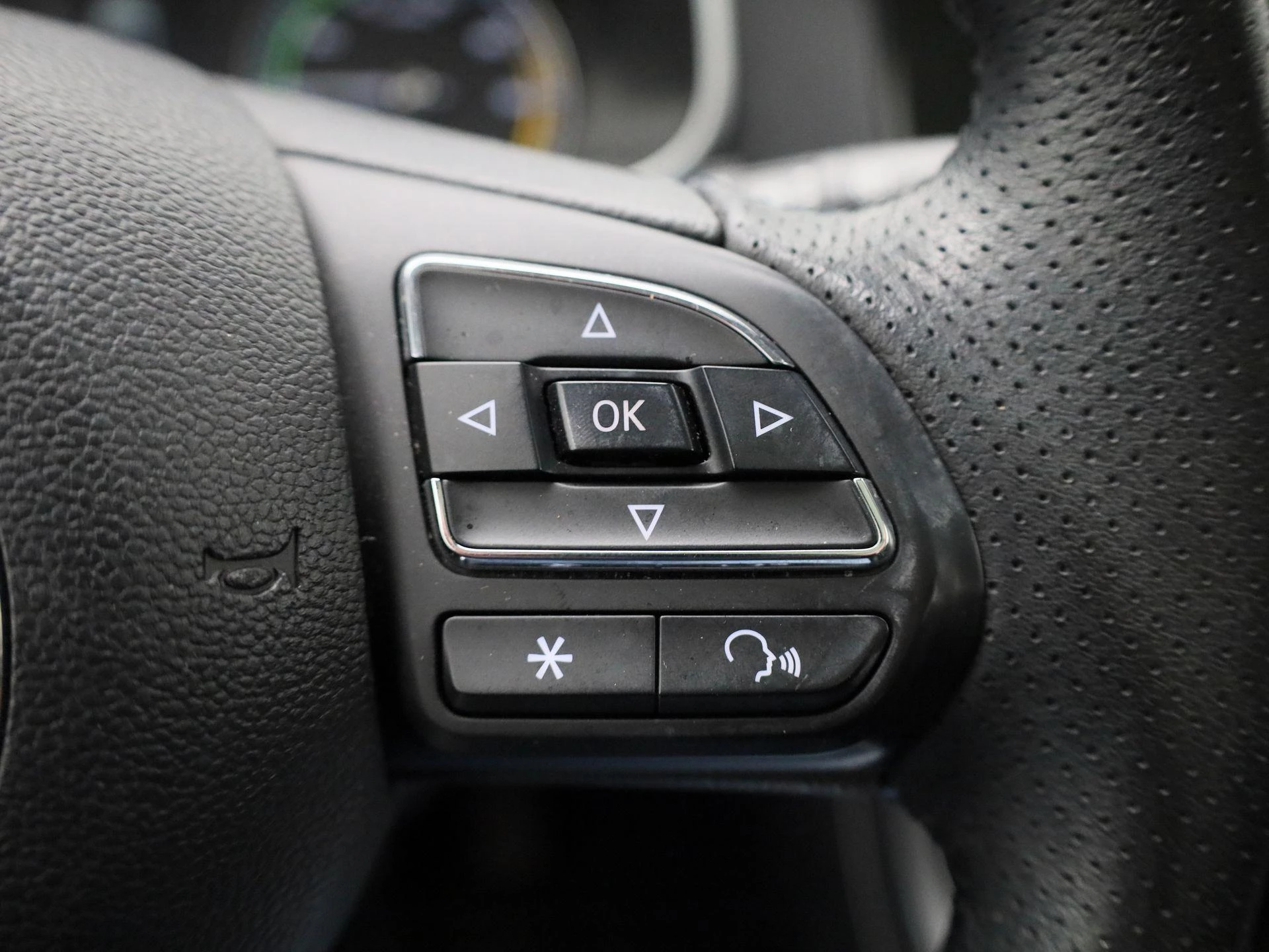 MG-ZS EV-image-16