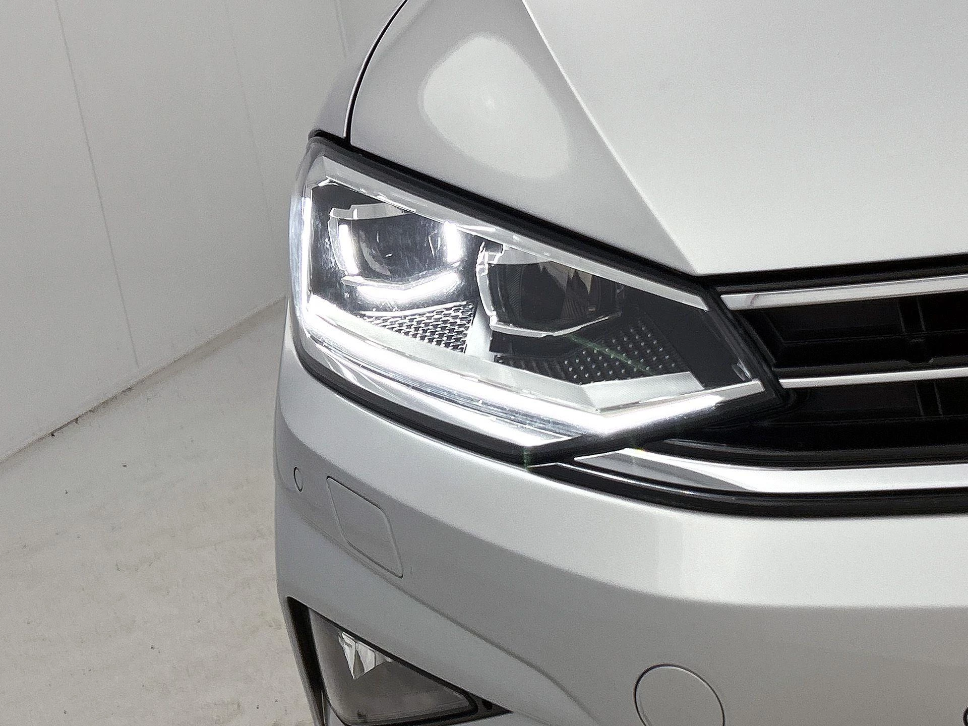 Volkswagen-Golf Sportsvan-image-20