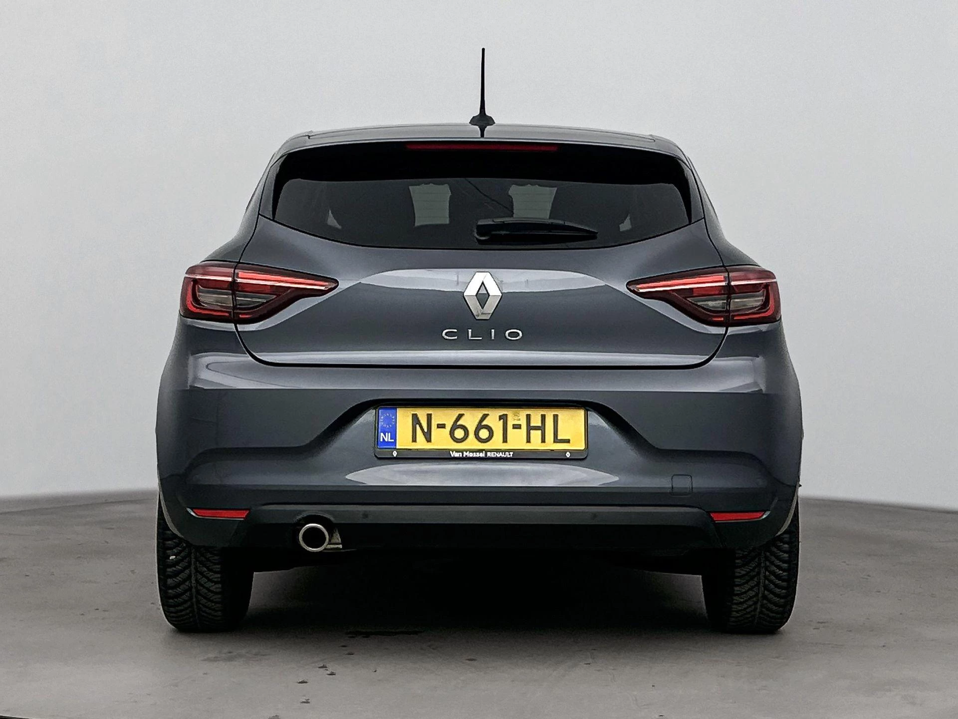 Renault-Clio-image-2